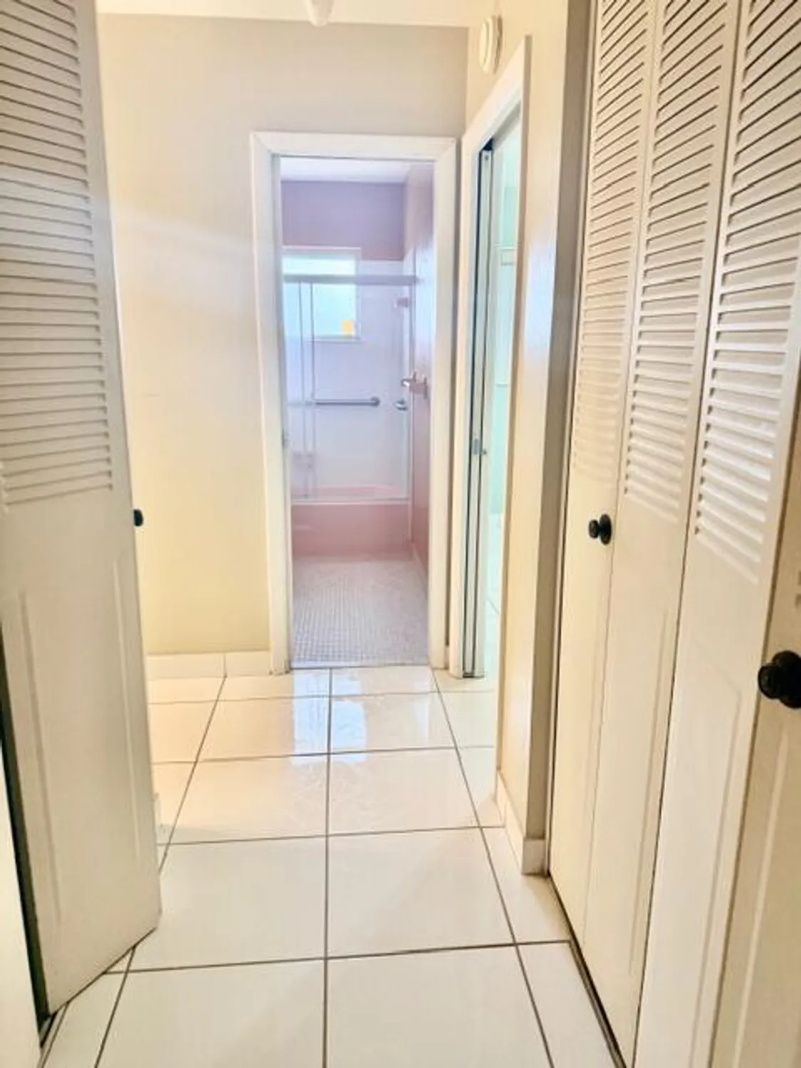 Property Slideshow image 13 of 18 | 2581 barkley dr h, West Palm Beach, FL, 33415