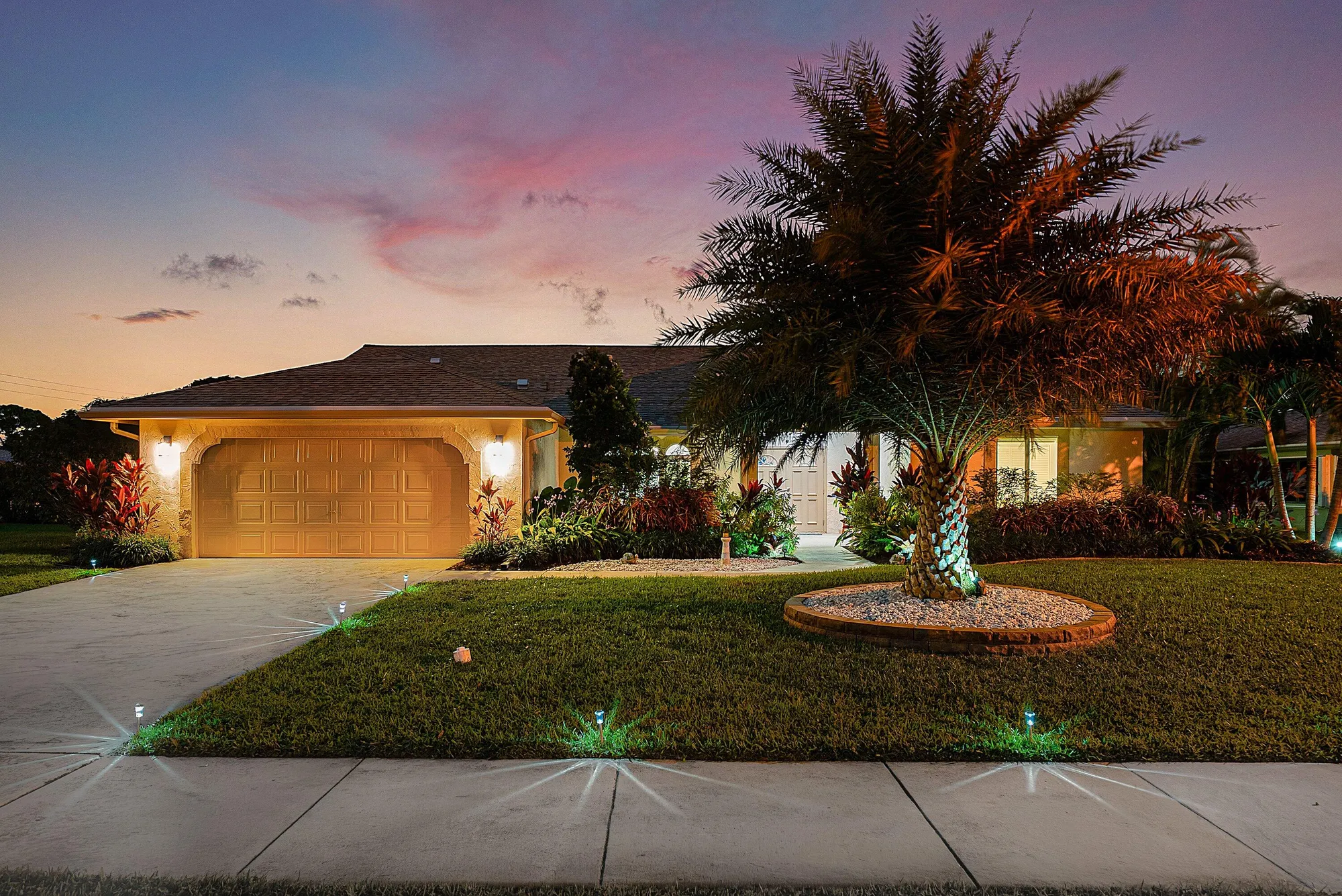 Property Slideshow image 32 of 49 | 2350 riviera dr, Delray Beach, FL, 33445