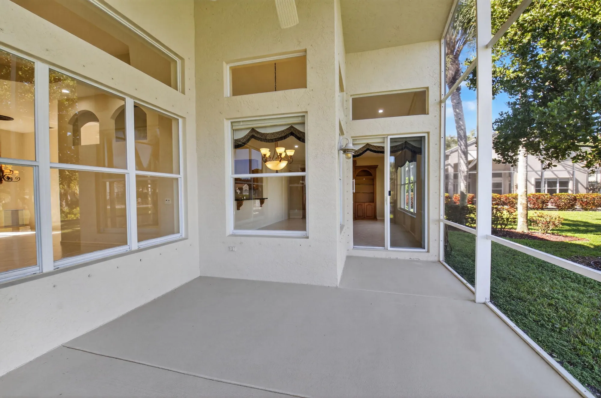 Property Slideshow image 61 of 102 | 7233 francisco bend dr, Delray Beach, FL, 33446