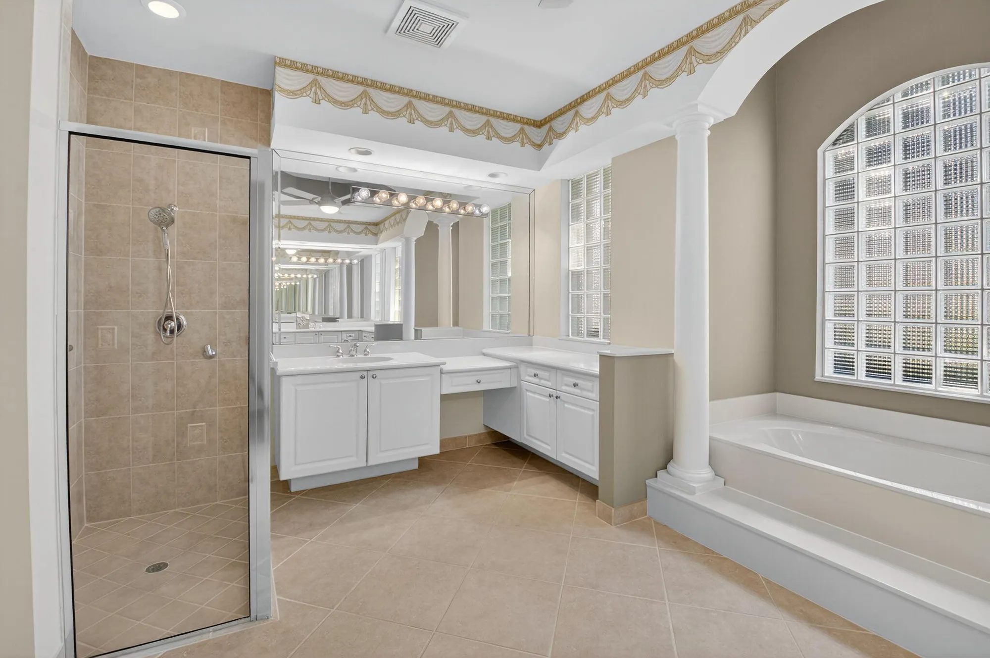 Property Slideshow image 43 of 102 | 7233 francisco bend dr, Delray Beach, FL, 33446