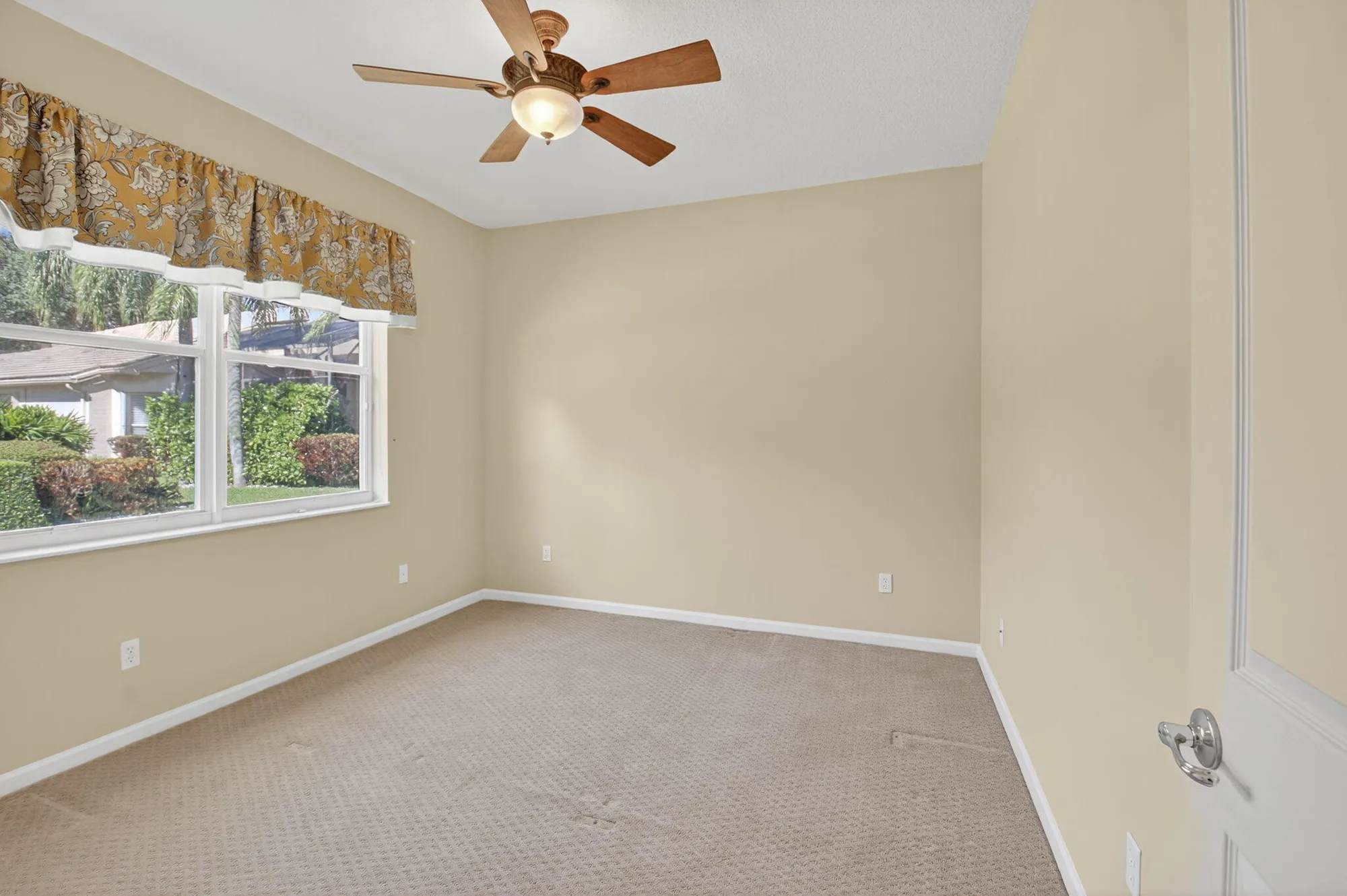 Property Slideshow image 46 of 102 | 7233 francisco bend dr, Delray Beach, FL, 33446