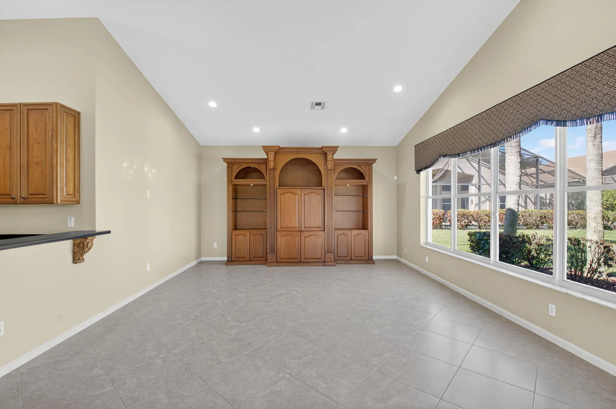 Property Slideshow image 21 of 102 | 7233 francisco bend dr, Delray Beach, FL, 33446