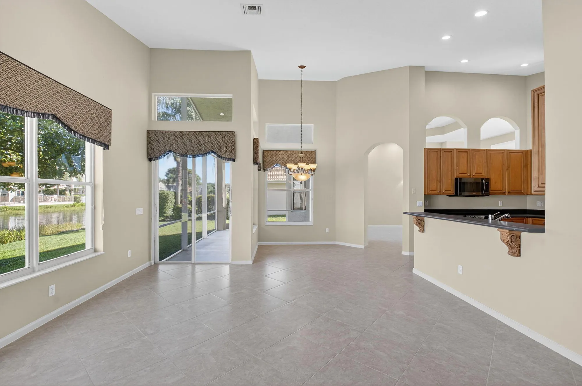 Property Slideshow image 23 of 102 | 7233 francisco bend dr, Delray Beach, FL, 33446