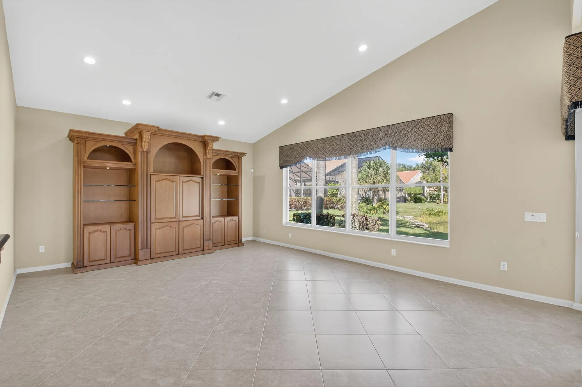Property Slideshow image 20 of 102 | 7233 francisco bend dr, Delray Beach, FL, 33446