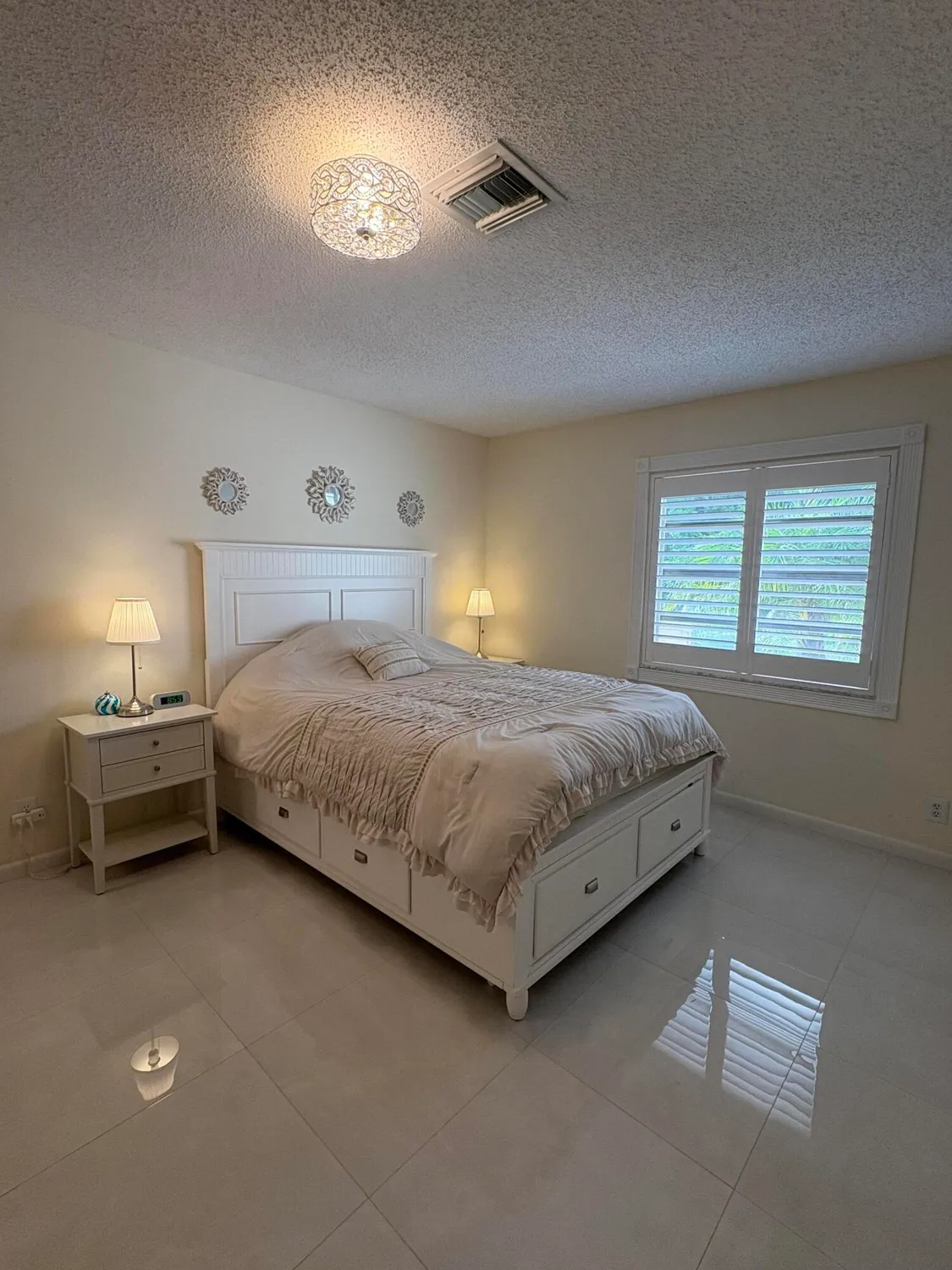 Property Slideshow image 7 of 16 | 13782 via flora c, Delray Beach, FL, 33484