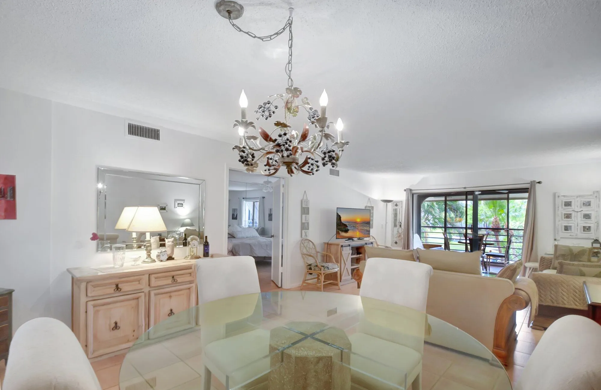 Property Slideshow image 11 of 55 | 10187 mangrove dr 204, Boynton Beach, FL, 33437