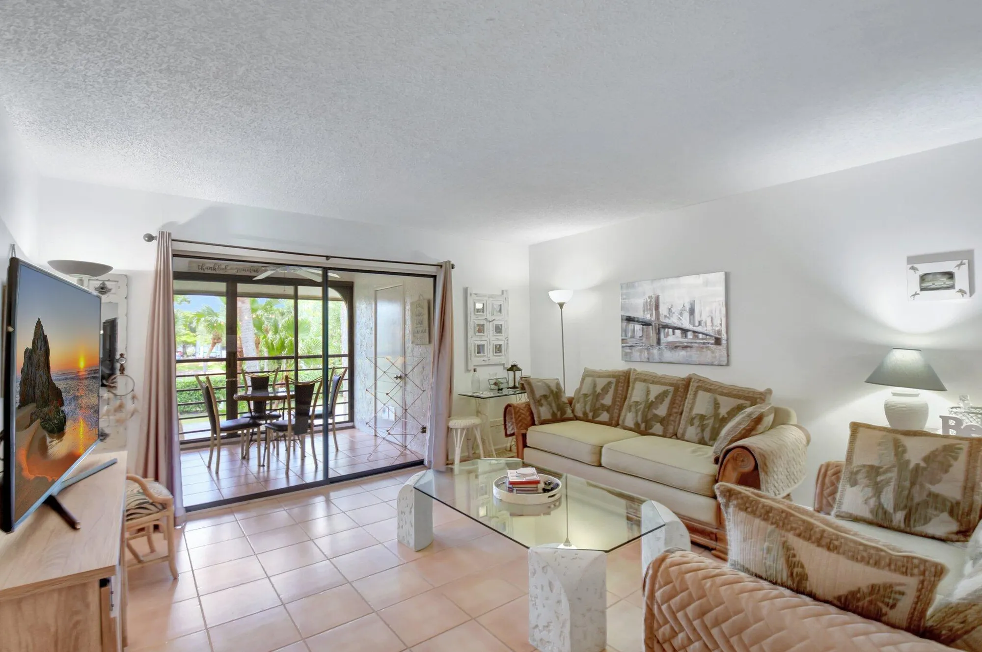 Property Slideshow image 13 of 55 | 10187 mangrove dr 204, Boynton Beach, FL, 33437
