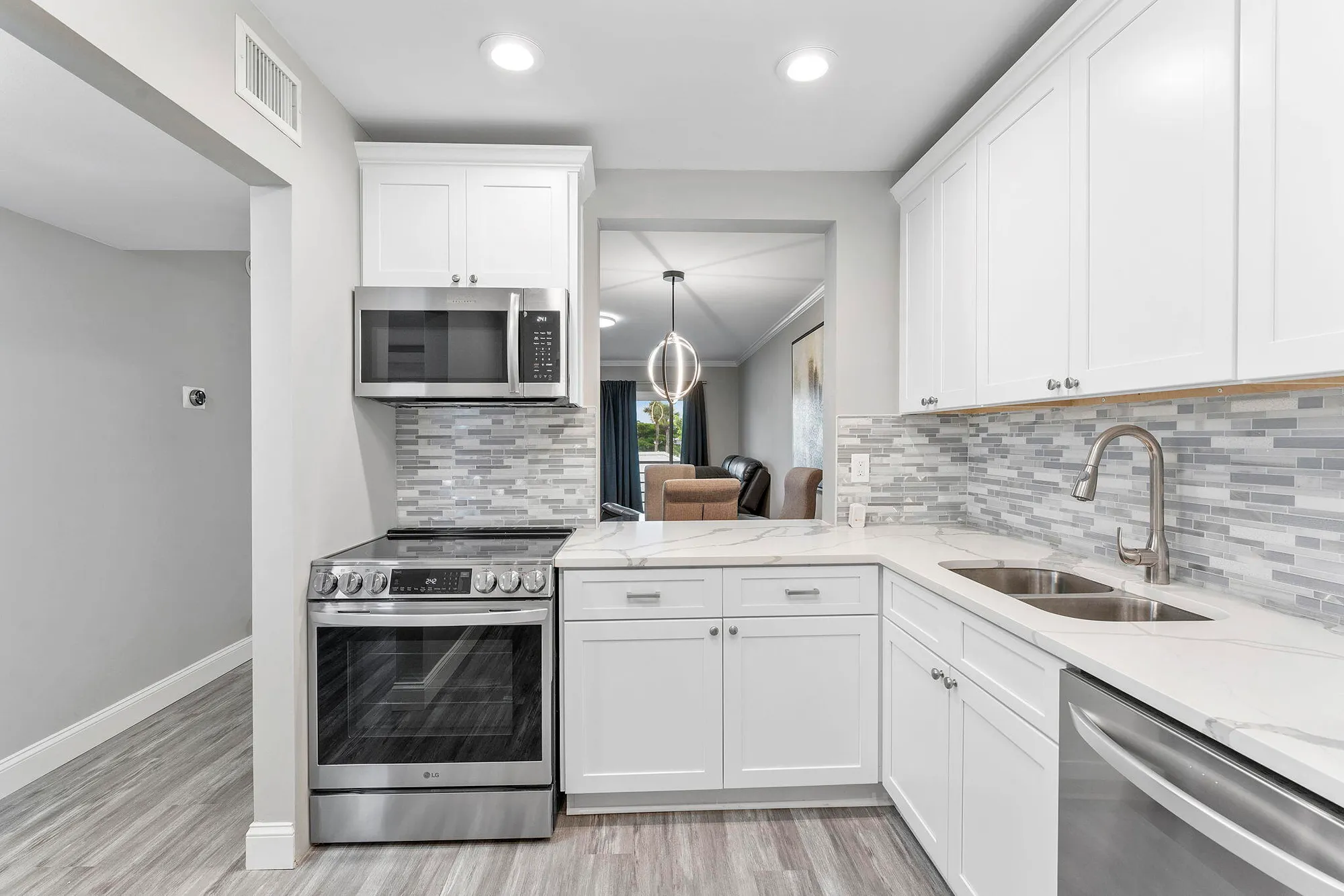 Property Slideshow image 1 of 23 | 118 lake constance dr, West Palm Beach, FL, 33411