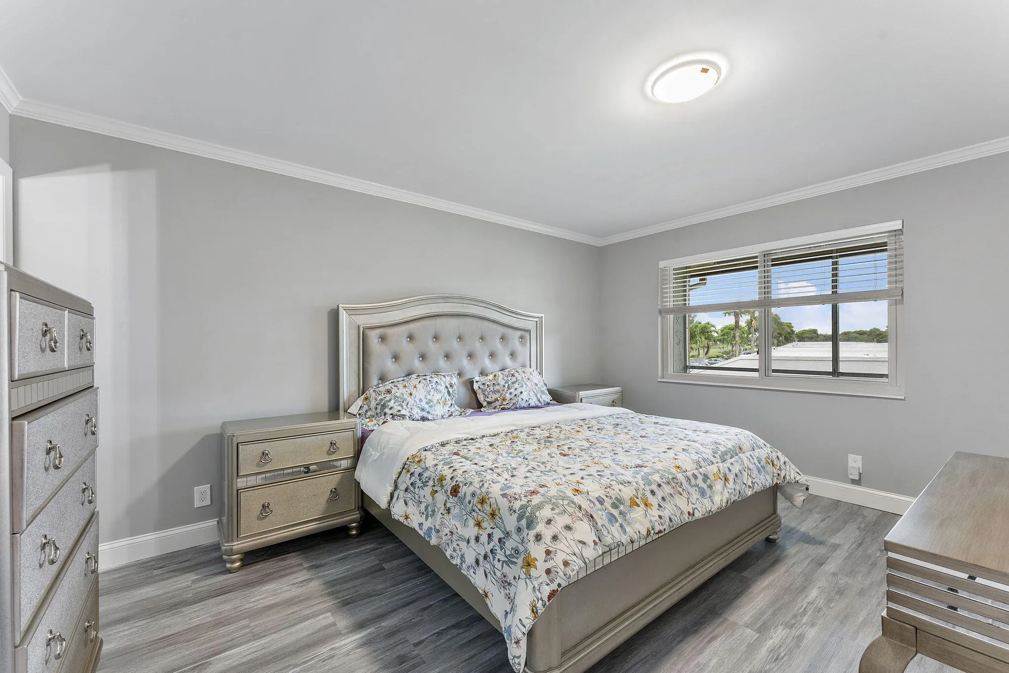 Property Slideshow image 9 of 23 | 118 lake constance dr, West Palm Beach, FL, 33411