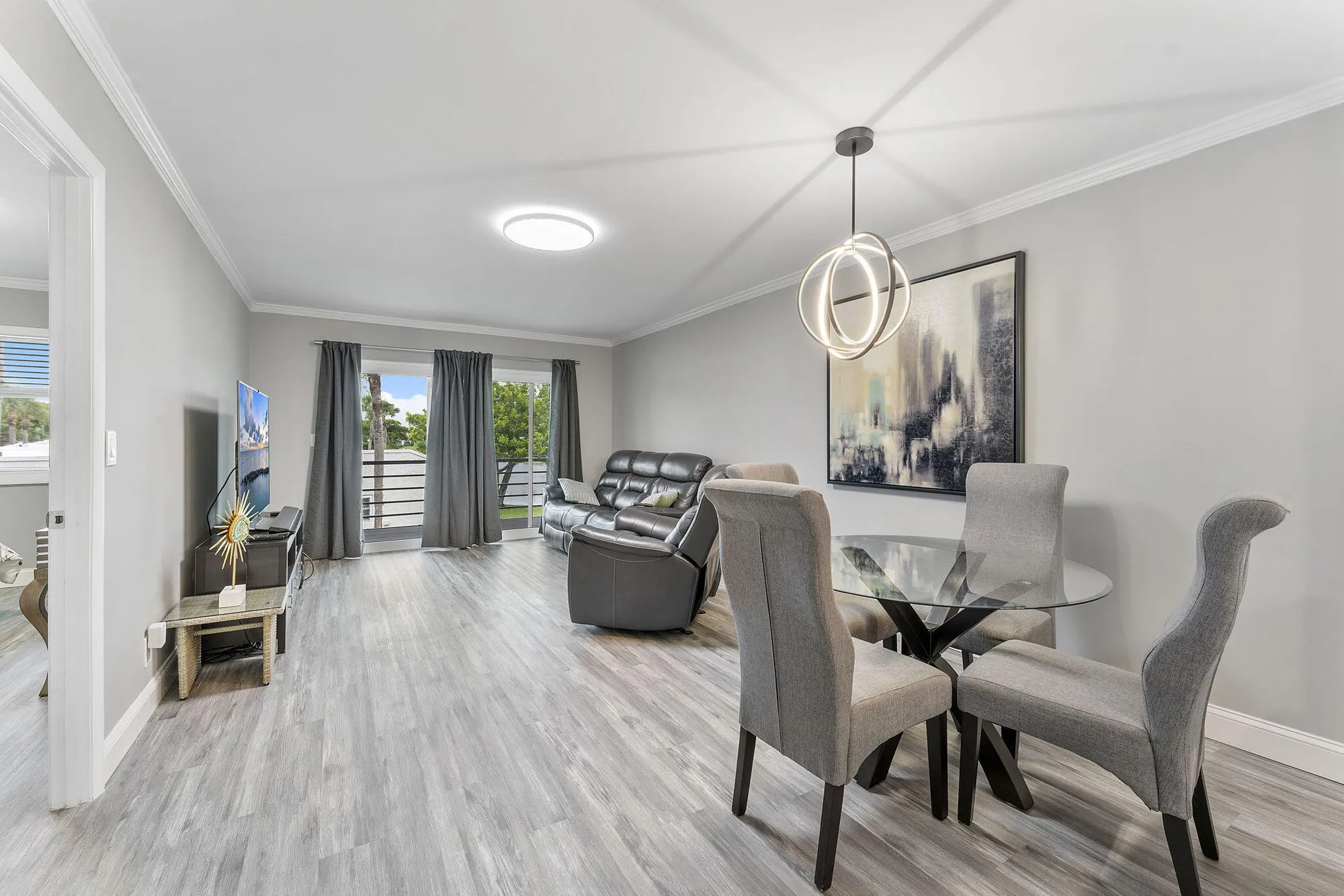 Property Slideshow image 4 of 23 | 118 lake constance dr, West Palm Beach, FL, 33411