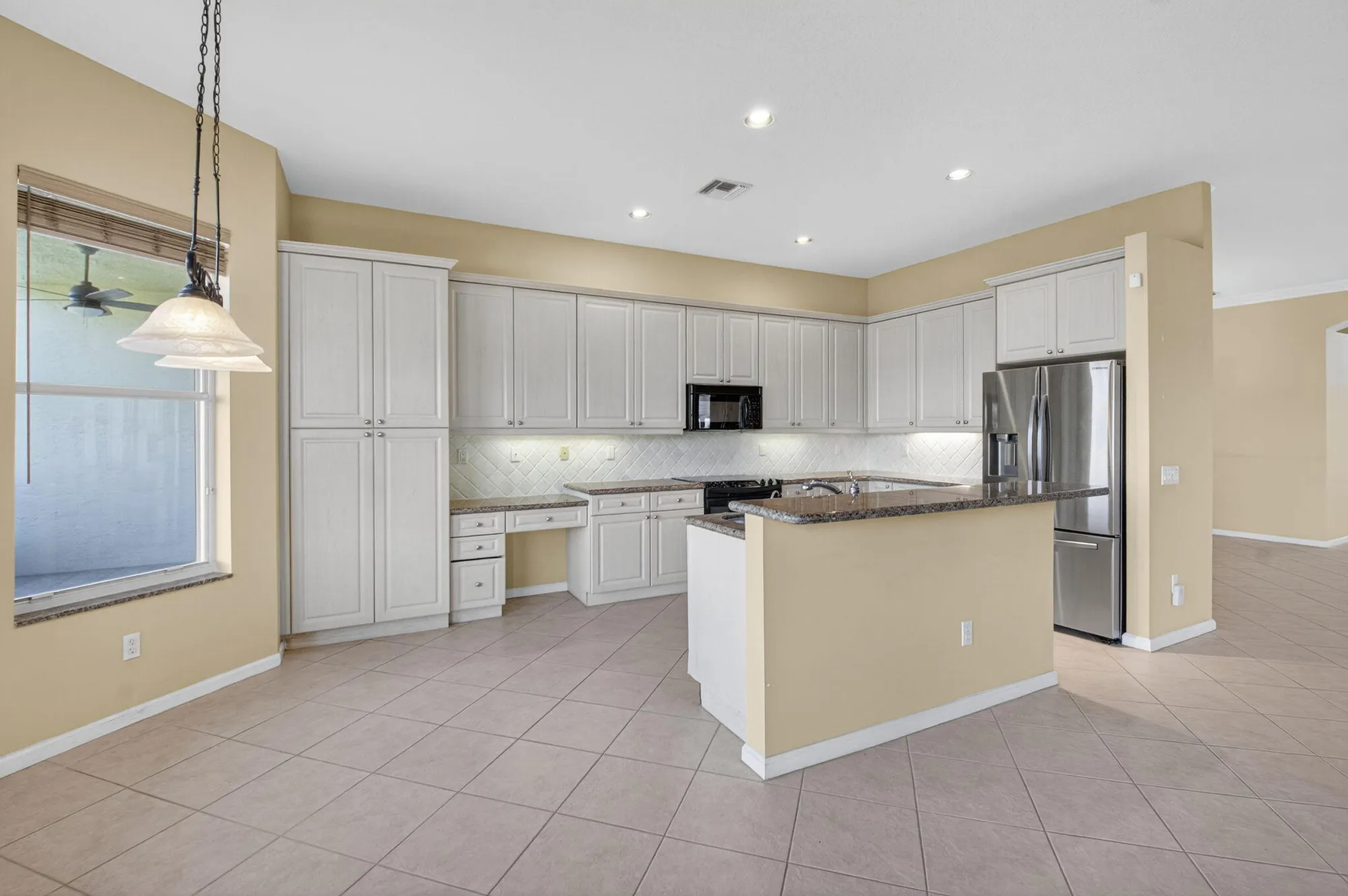 Property Slideshow image 18 of 94 | 7303 morocca lake dr, Delray Beach, FL, 33446