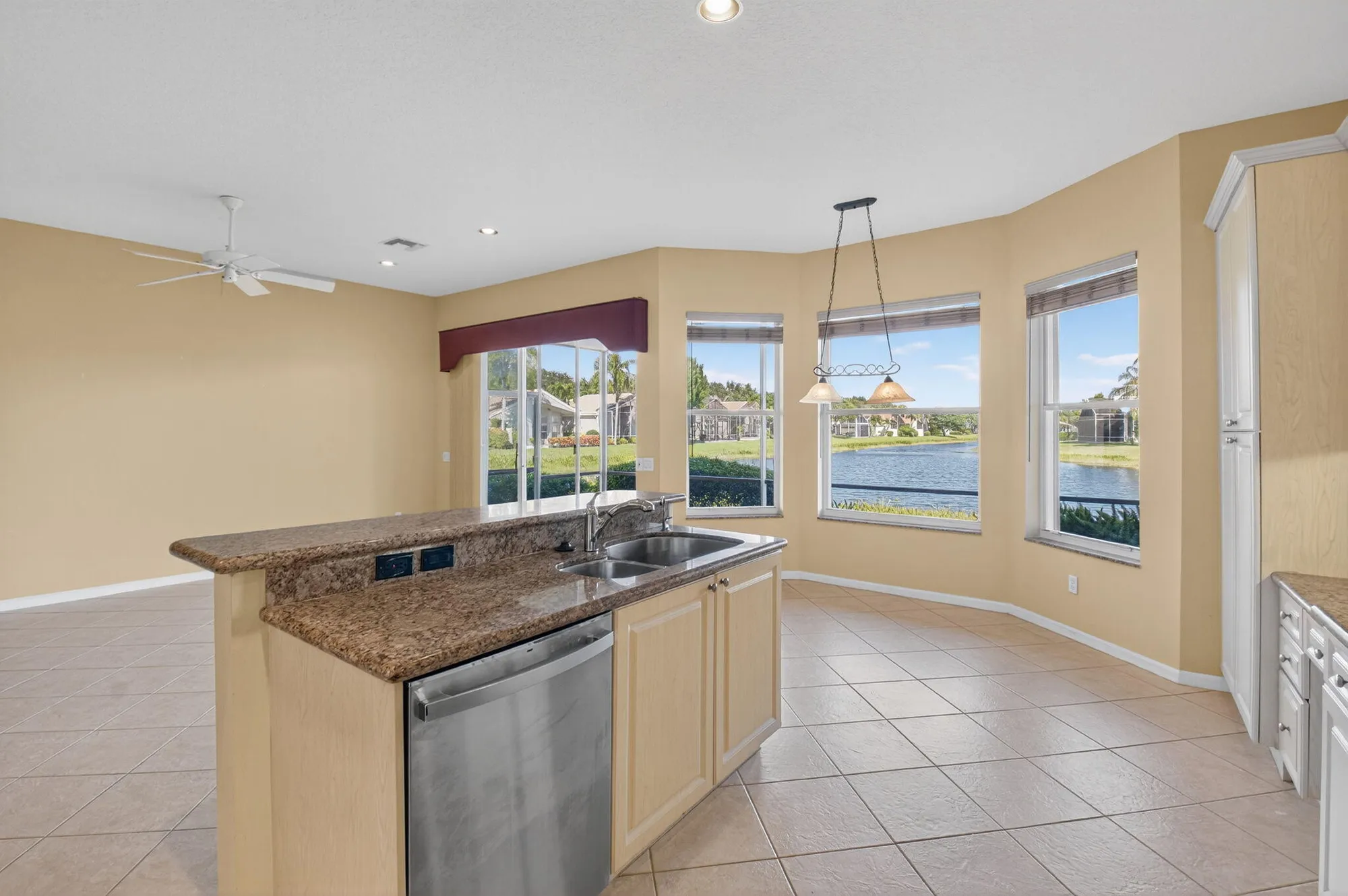 Property Slideshow image 17 of 94 | 7303 morocca lake dr, Delray Beach, FL, 33446
