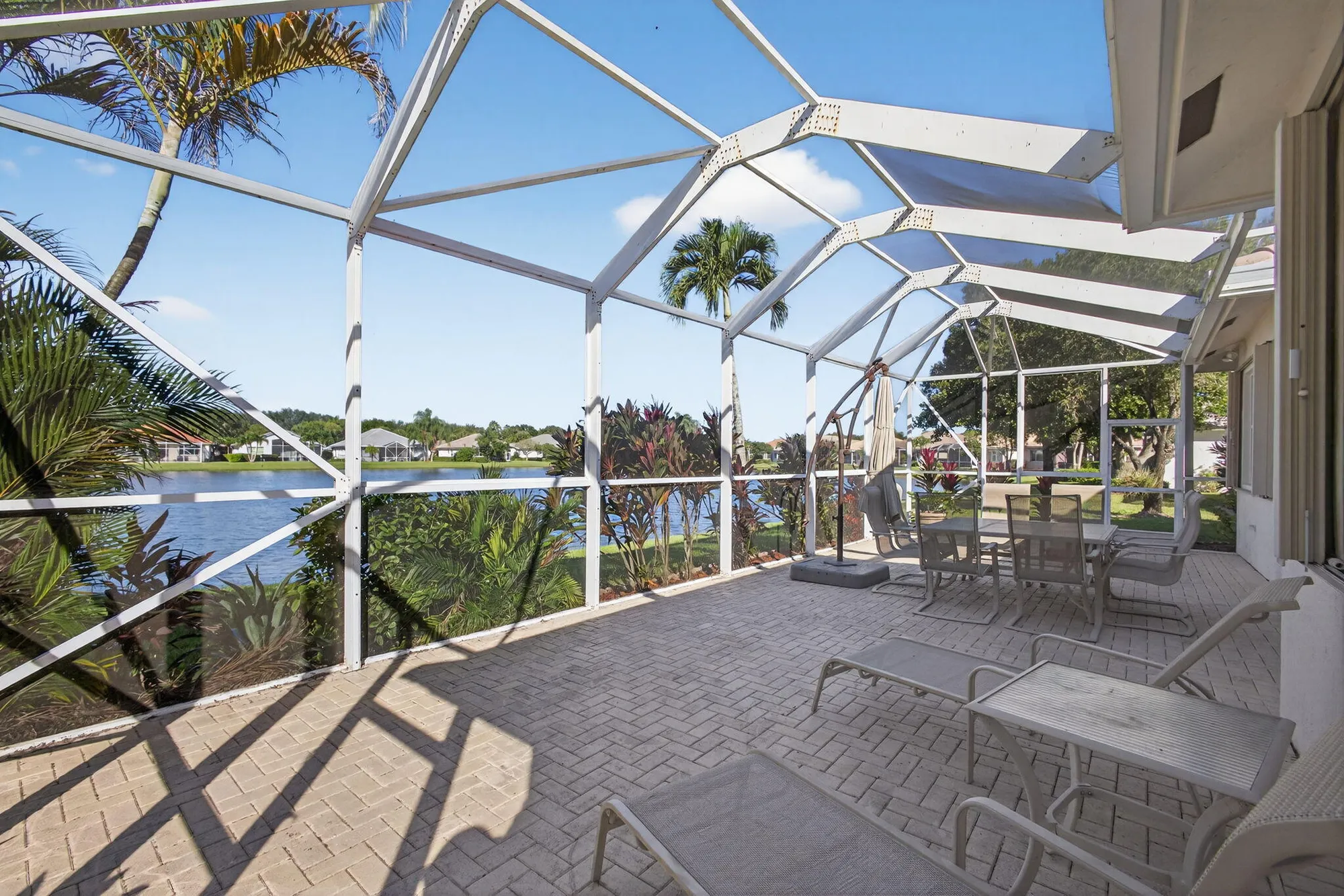 Property Slideshow image 27 of 44 | 9089 bay harbour cir, West Palm Beach, FL, 33411