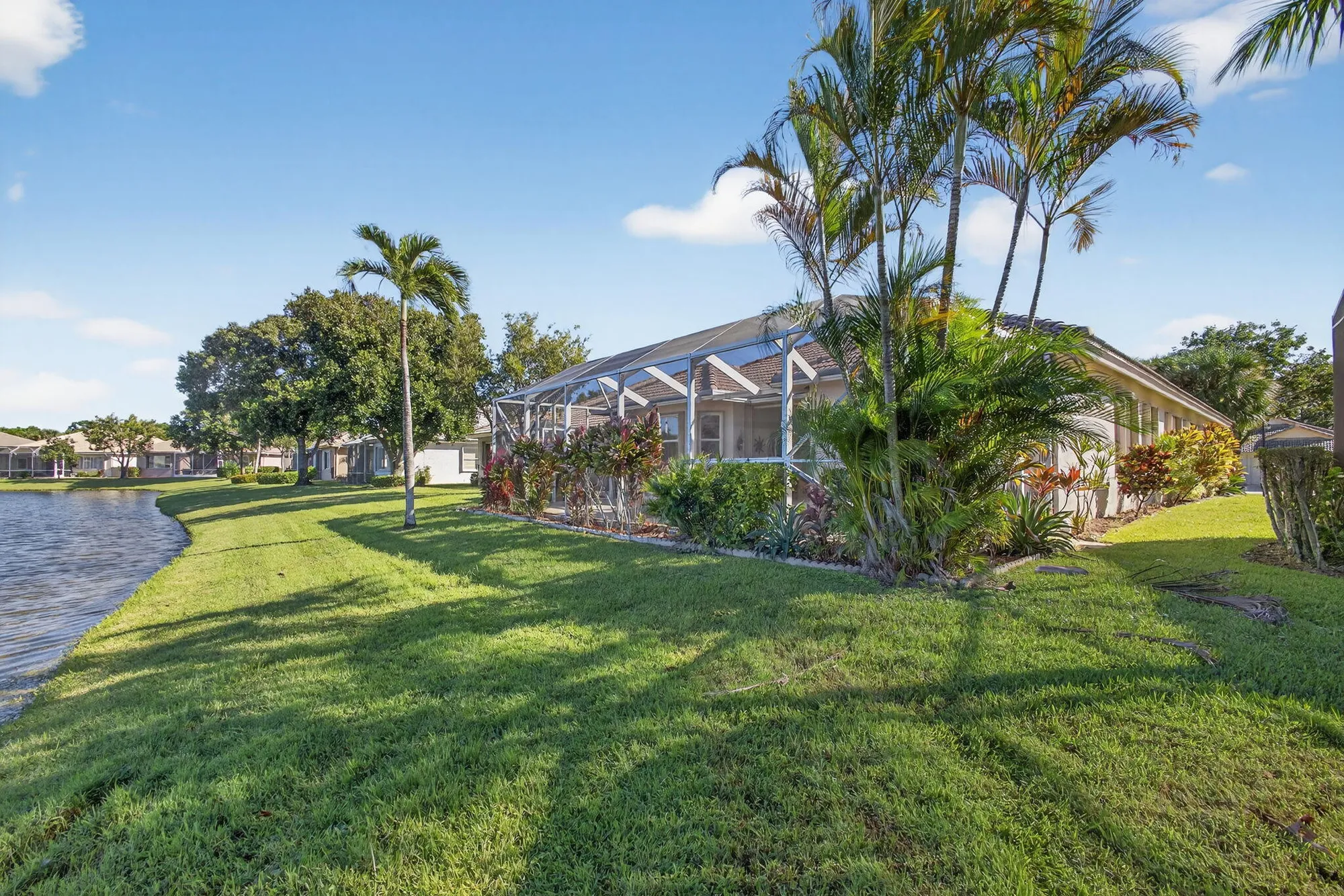 Property Slideshow image 29 of 44 | 9089 bay harbour cir, West Palm Beach, FL, 33411