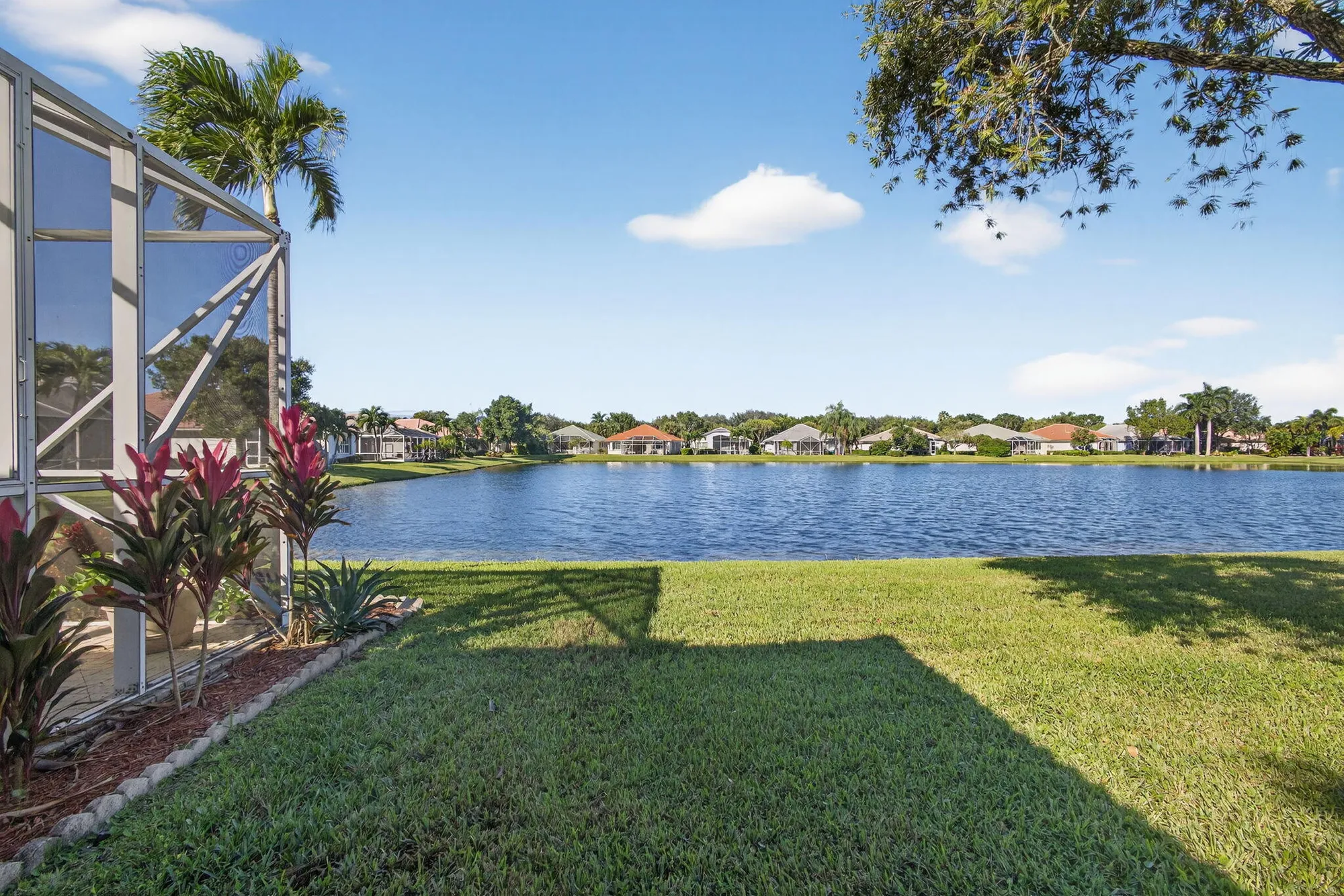 Property Slideshow image 30 of 44 | 9089 bay harbour cir, West Palm Beach, FL, 33411
