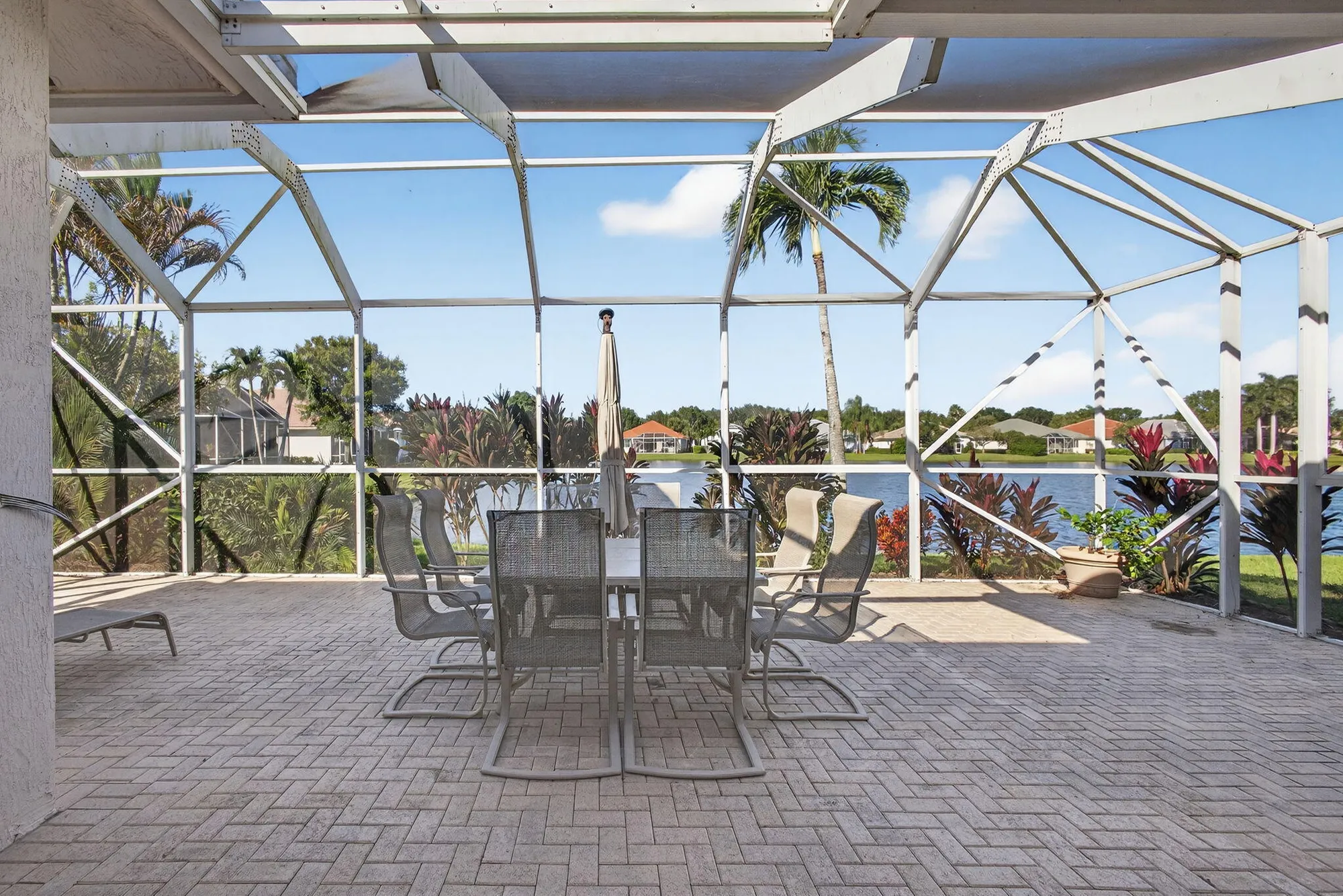 Property Slideshow image 31 of 44 | 9089 bay harbour cir, West Palm Beach, FL, 33411