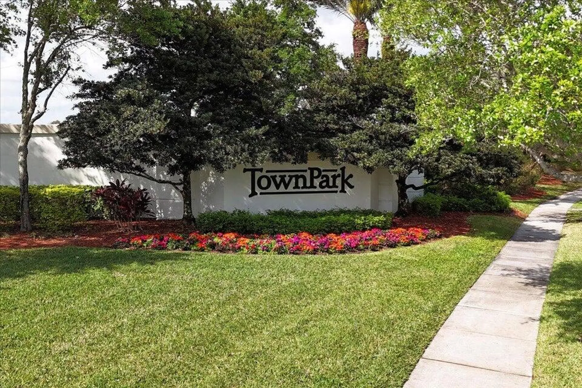 Property Slideshow image 51 of 101 | 11400 sw hillcrest cir, Port Saint Lucie, FL, 34987