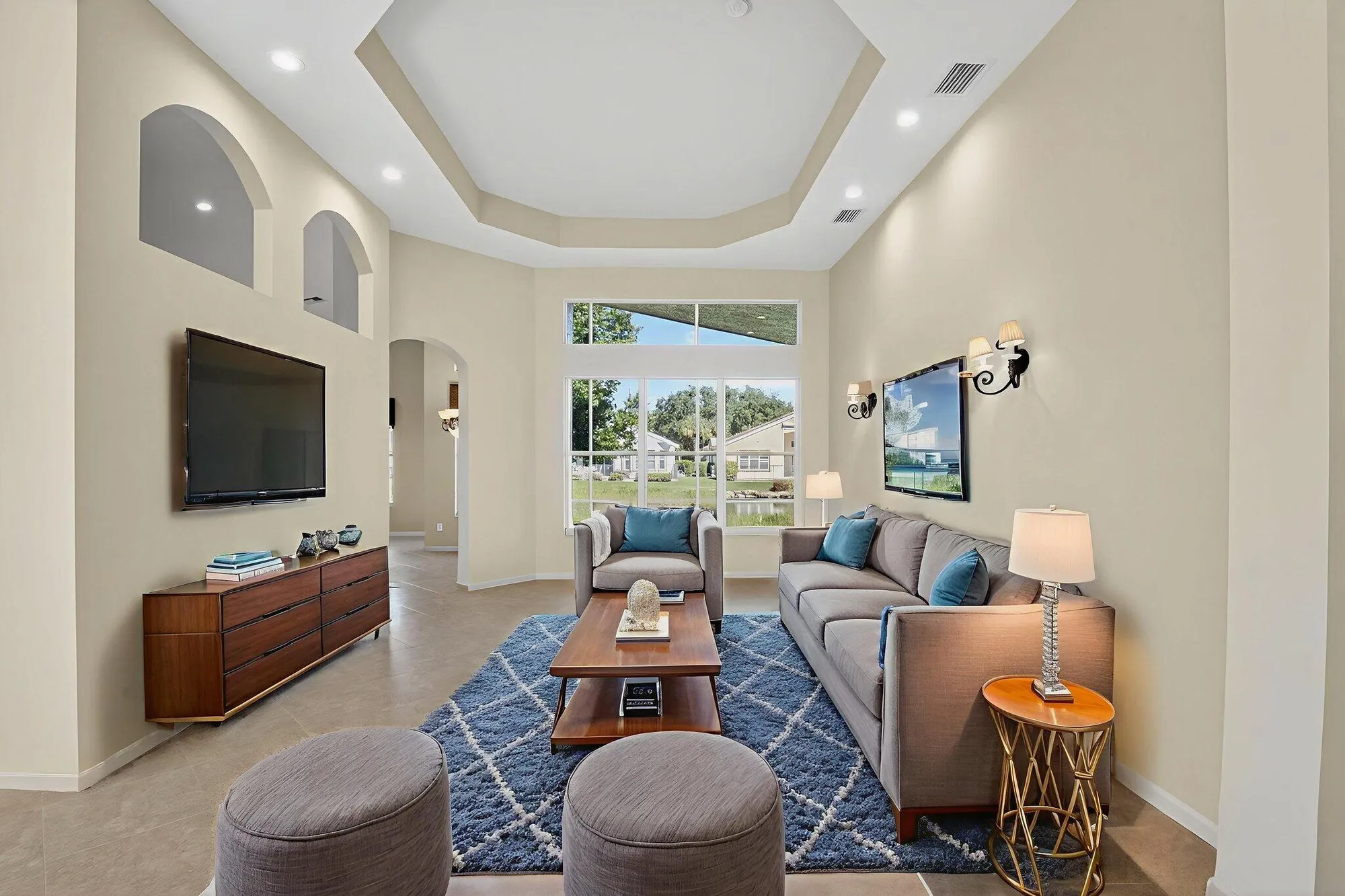 Property Slideshow image 11 of 102 | 7233 francisco bend dr, Delray Beach, FL, 33446