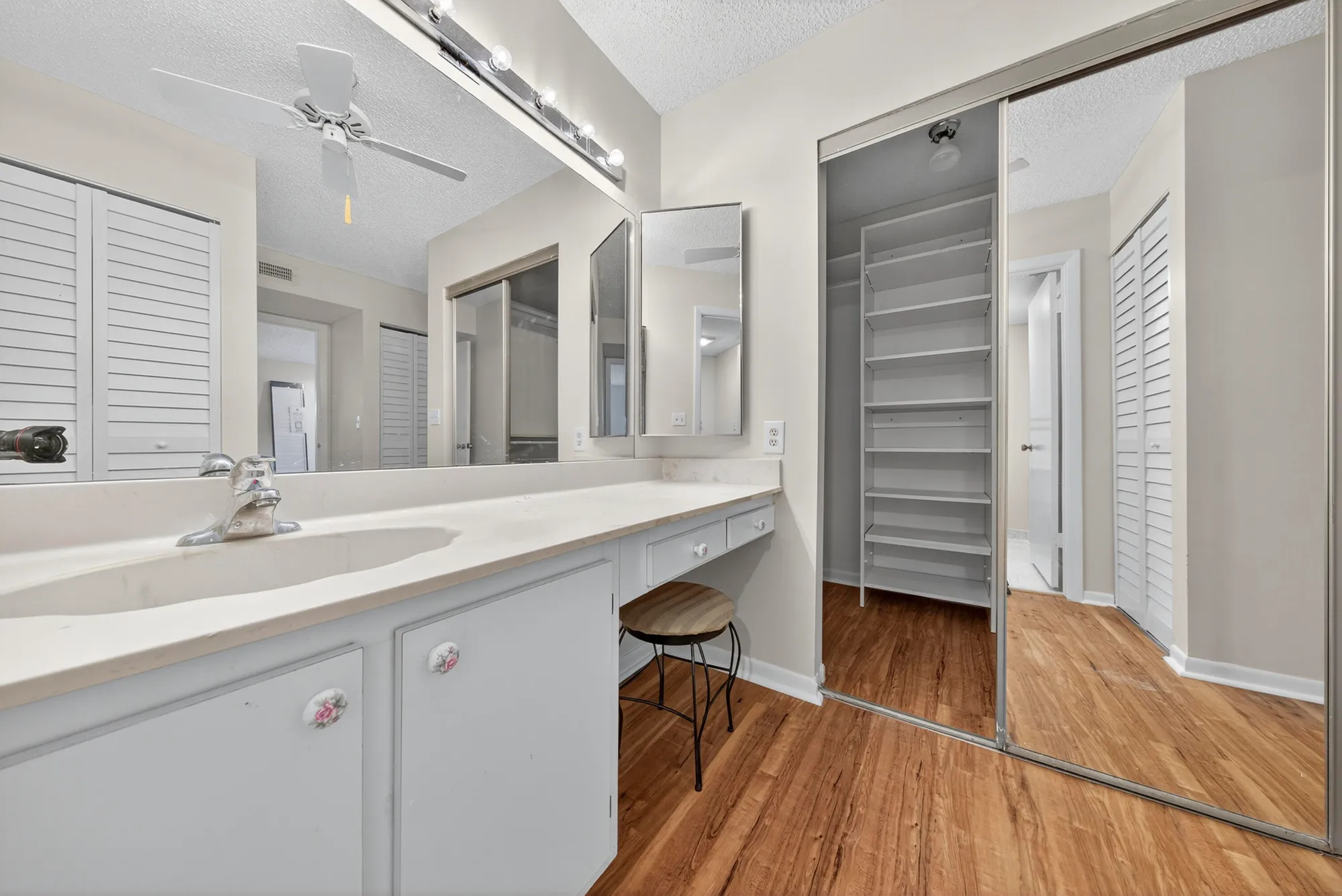 Property Slideshow image 23 of 37 | 9187 norte lago 5i, Boca Raton, FL, 33428