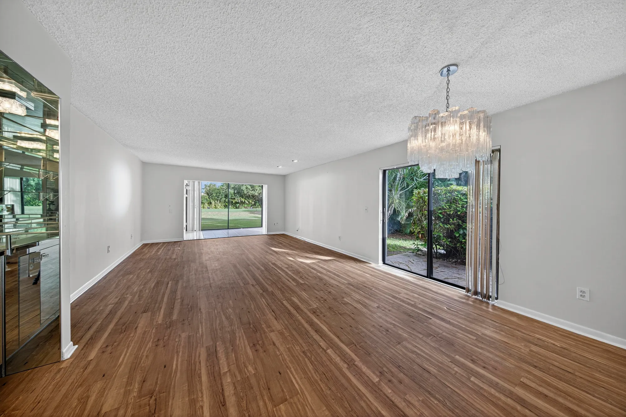 Property Slideshow image 9 of 37 | 9187 norte lago 5i, Boca Raton, FL, 33428