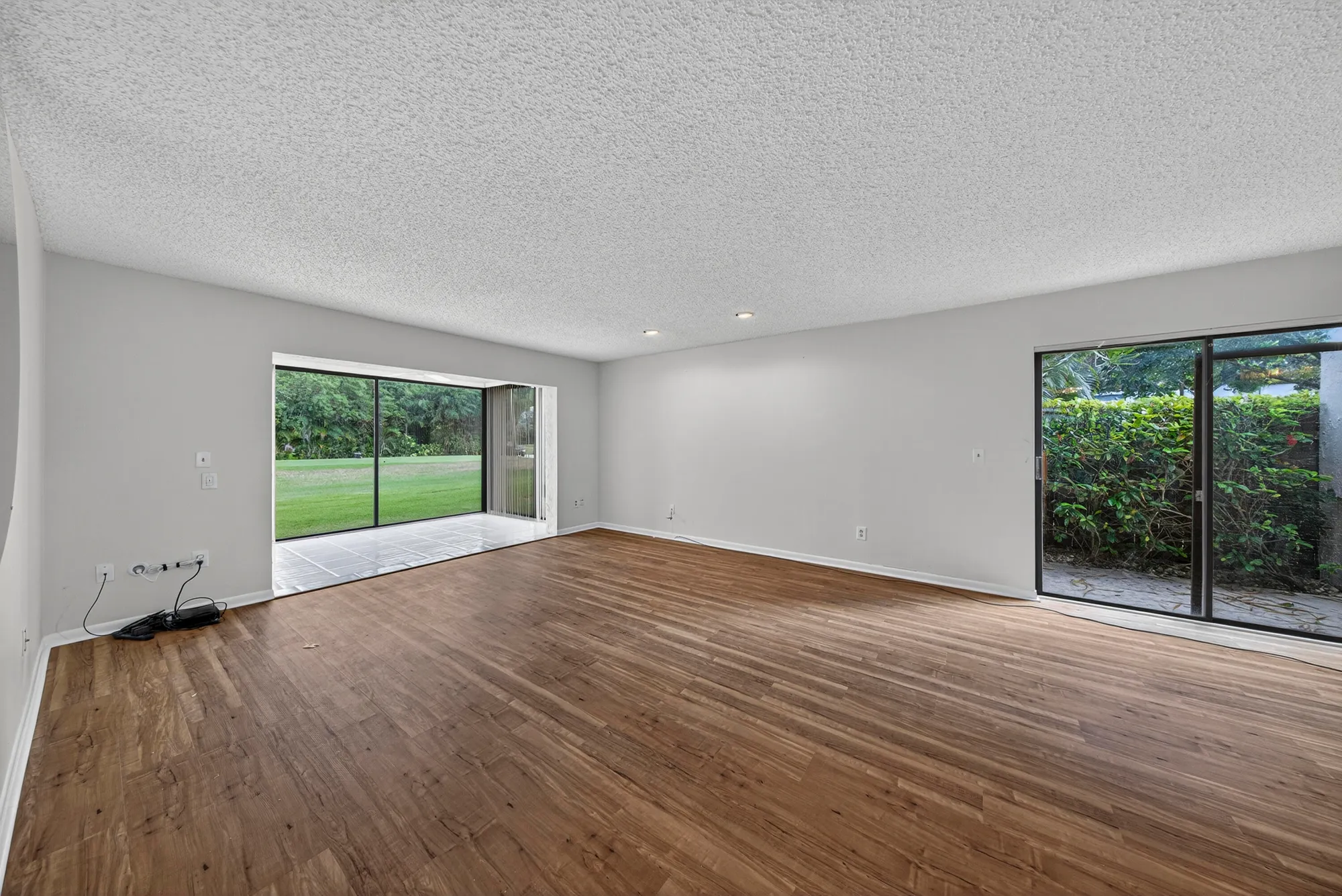 Property Slideshow image 13 of 37 | 9187 norte lago 5i, Boca Raton, FL, 33428