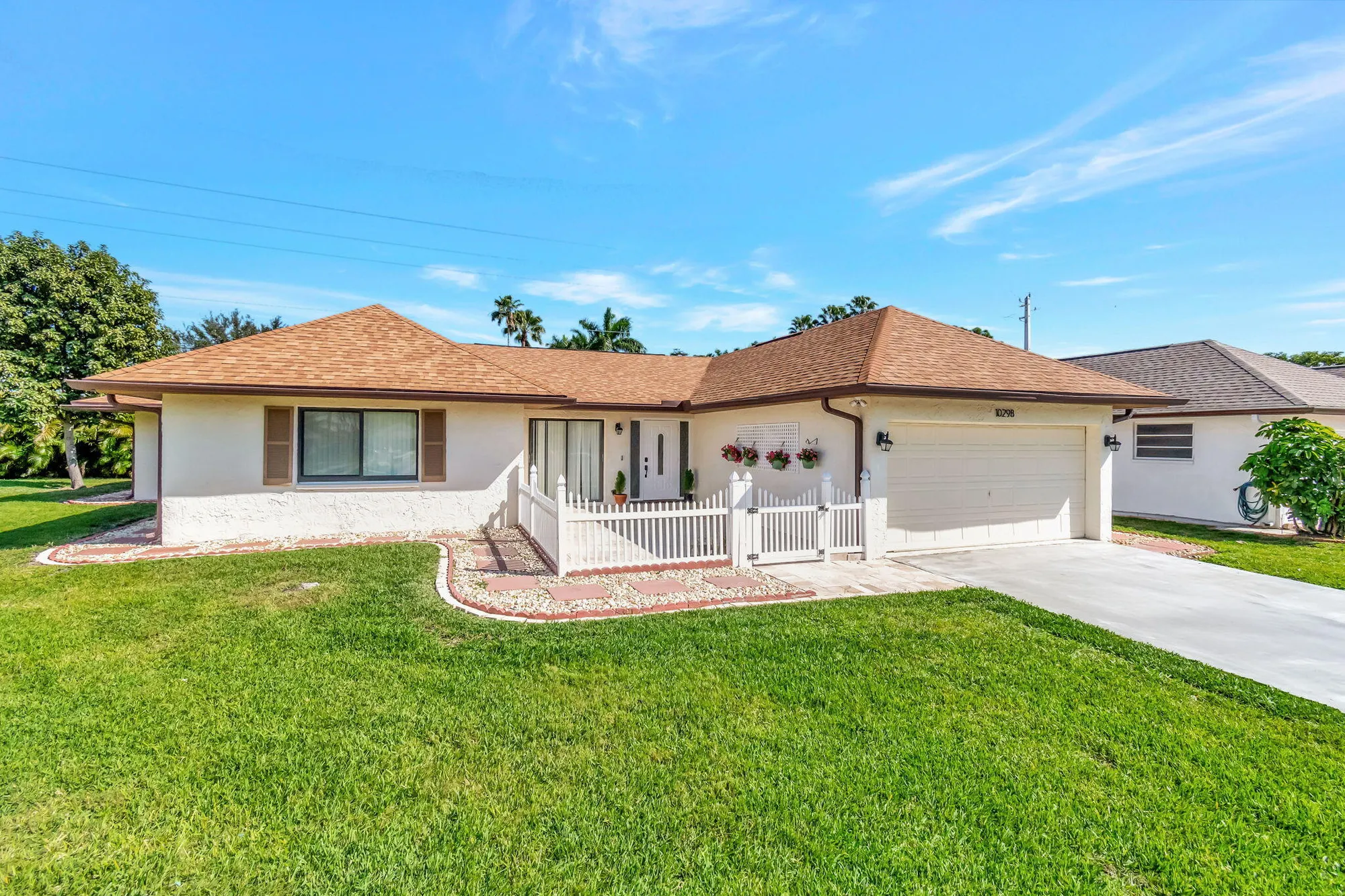 Property Slideshow image 1 of 49 | 10298 greentrail dr, Boynton Beach, FL, 33436