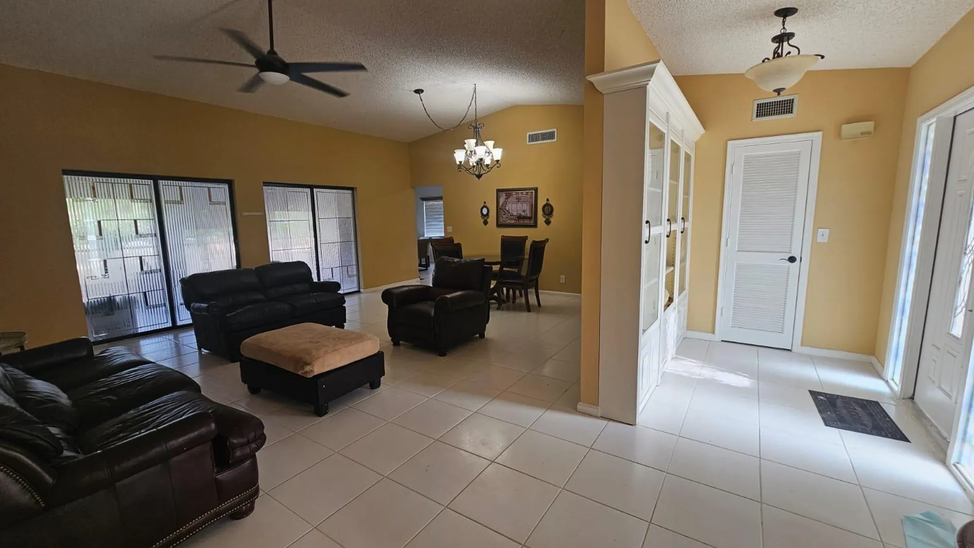 Property Slideshow image 2 of 49 | 10298 greentrail dr, Boynton Beach, FL, 33436