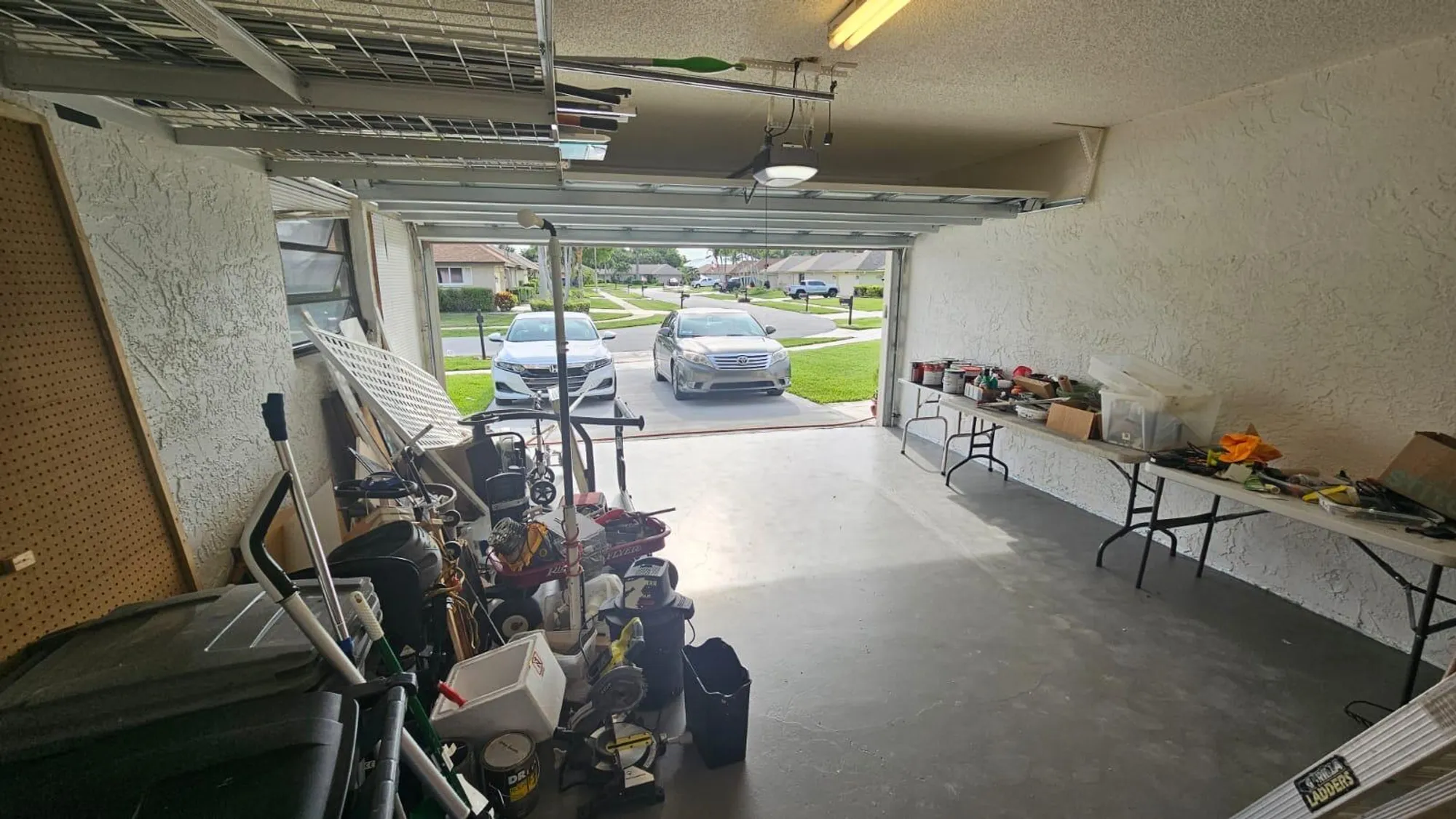 Property Slideshow image 19 of 49 | 10298 greentrail dr, Boynton Beach, FL, 33436