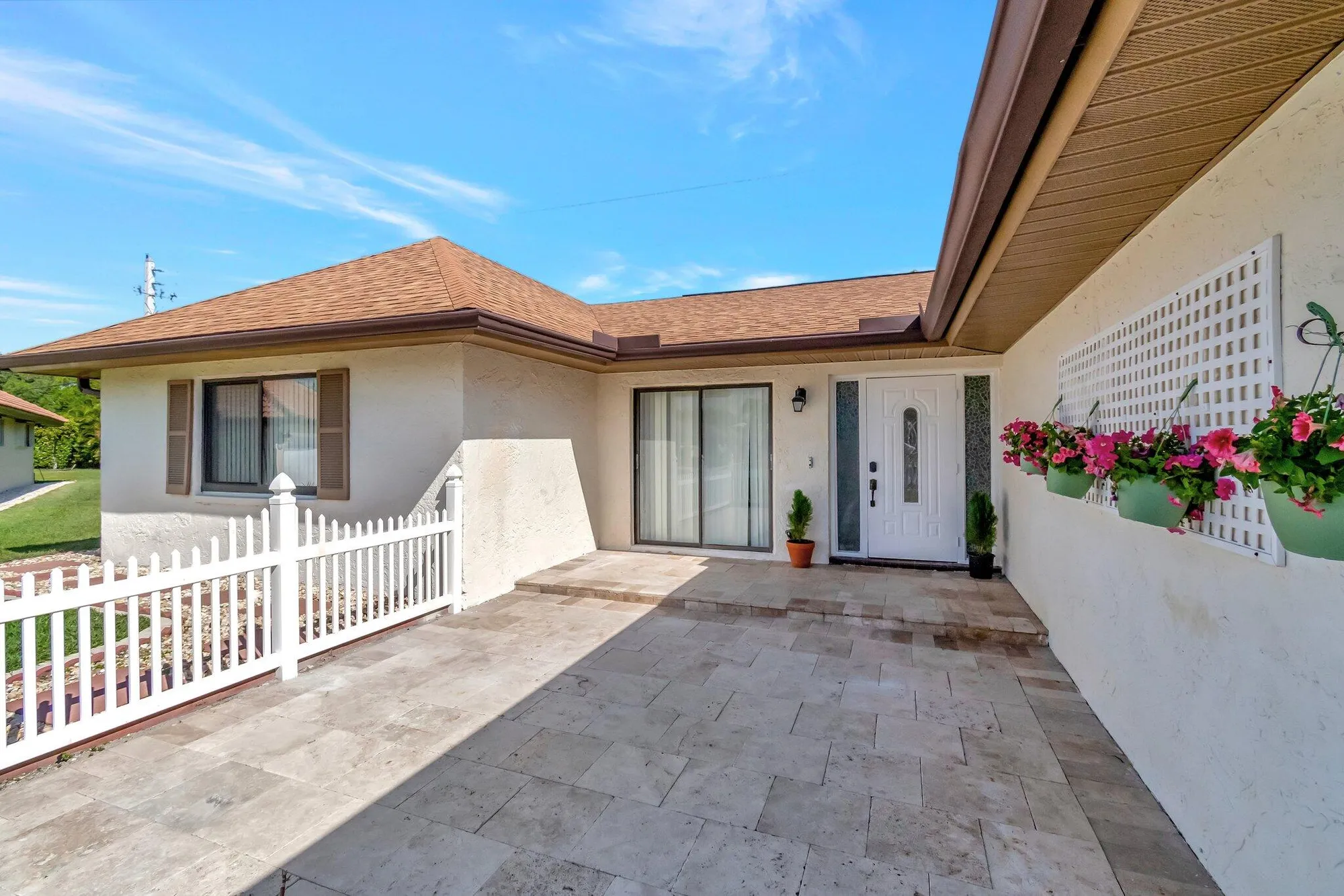 Property Slideshow image 23 of 49 | 10298 greentrail dr, Boynton Beach, FL, 33436