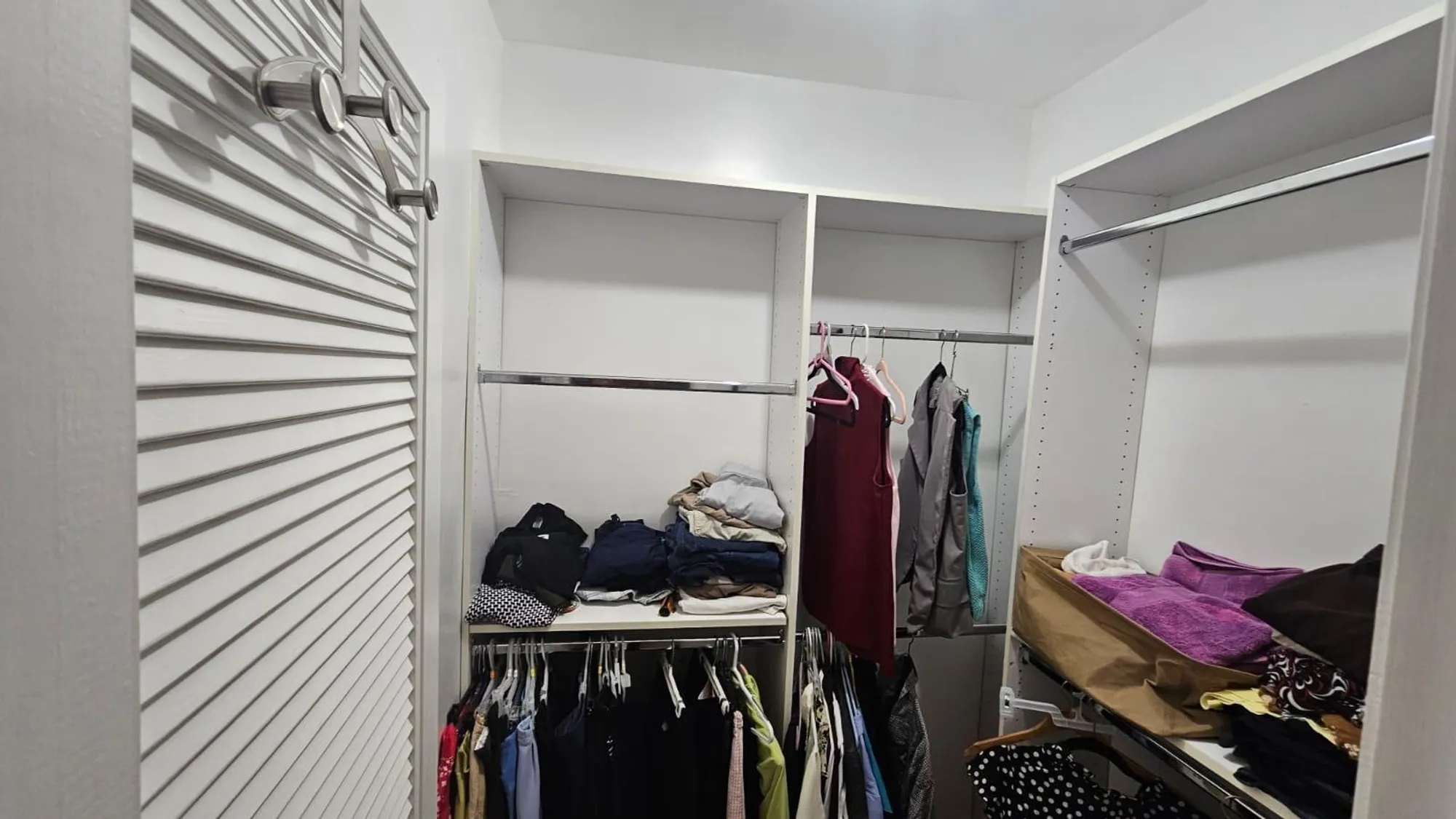 Property Slideshow image 14 of 49 | 10298 greentrail dr, Boynton Beach, FL, 33436