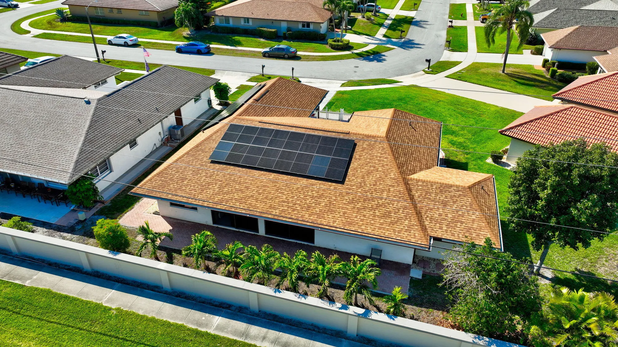 Property Slideshow image 36 of 49 | 10298 greentrail dr, Boynton Beach, FL, 33436