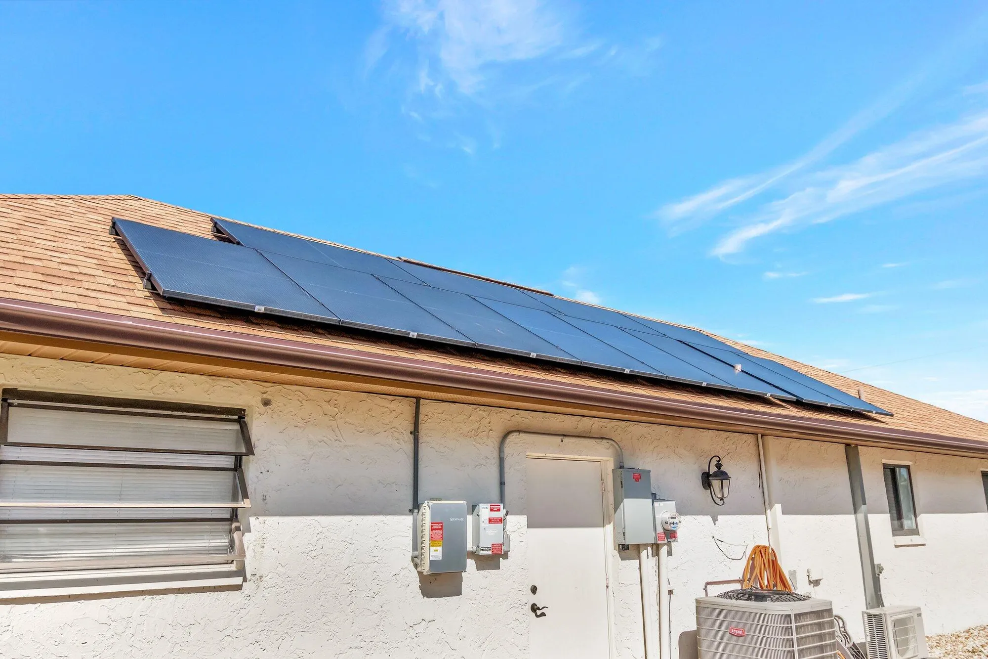 Property Slideshow image 33 of 49 | 10298 greentrail dr, Boynton Beach, FL, 33436