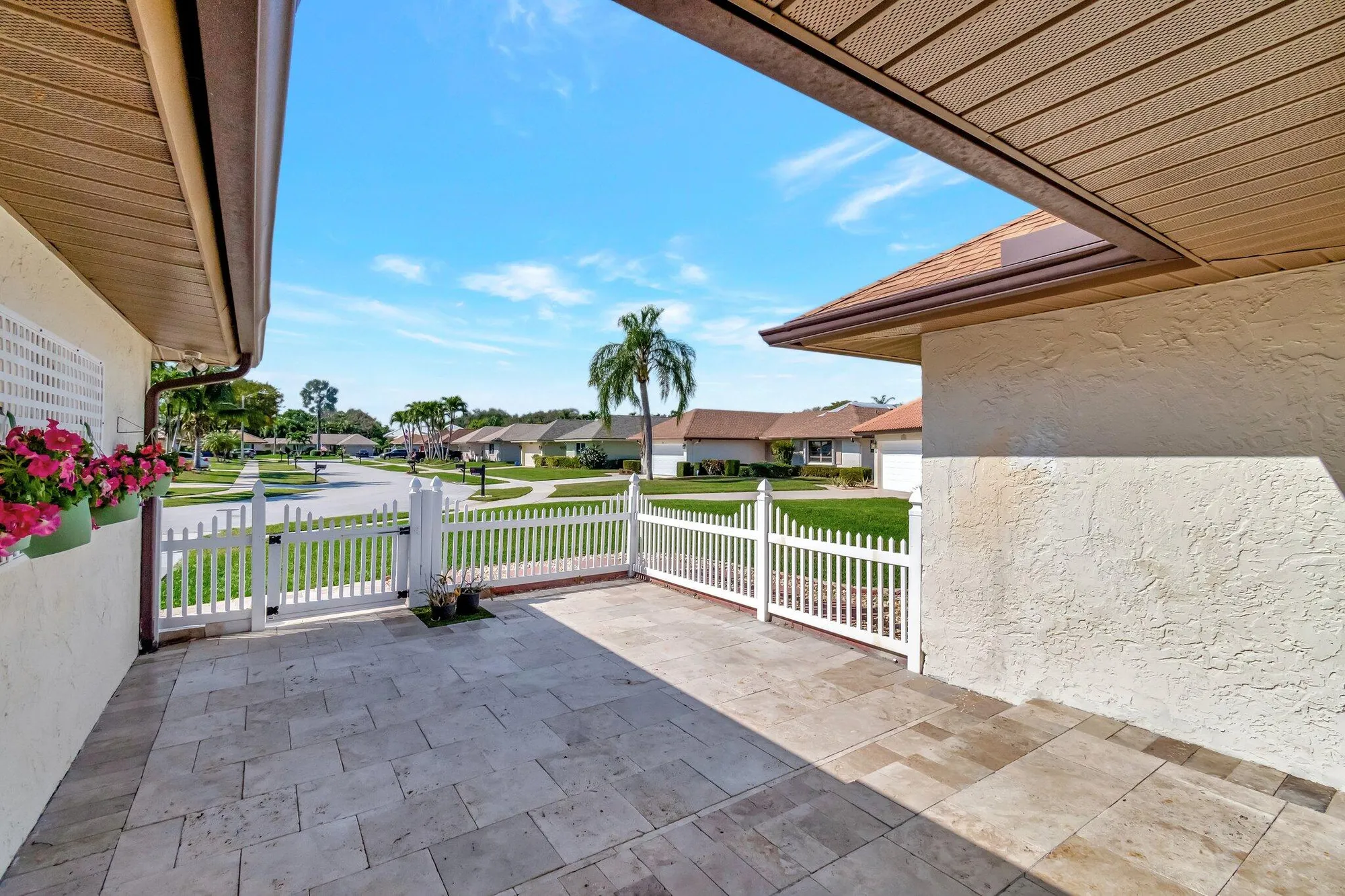 Property Slideshow image 46 of 49 | 10298 greentrail dr, Boynton Beach, FL, 33436