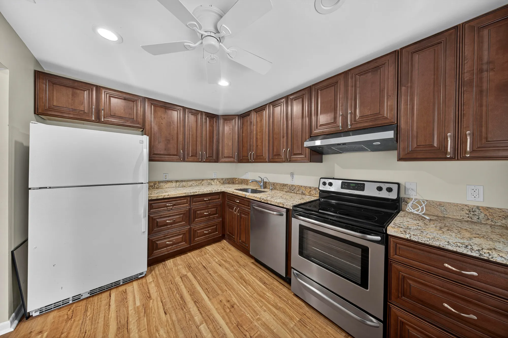 Property Slideshow image 4 of 37 | 9187 norte lago 5i, Boca Raton, FL, 33428