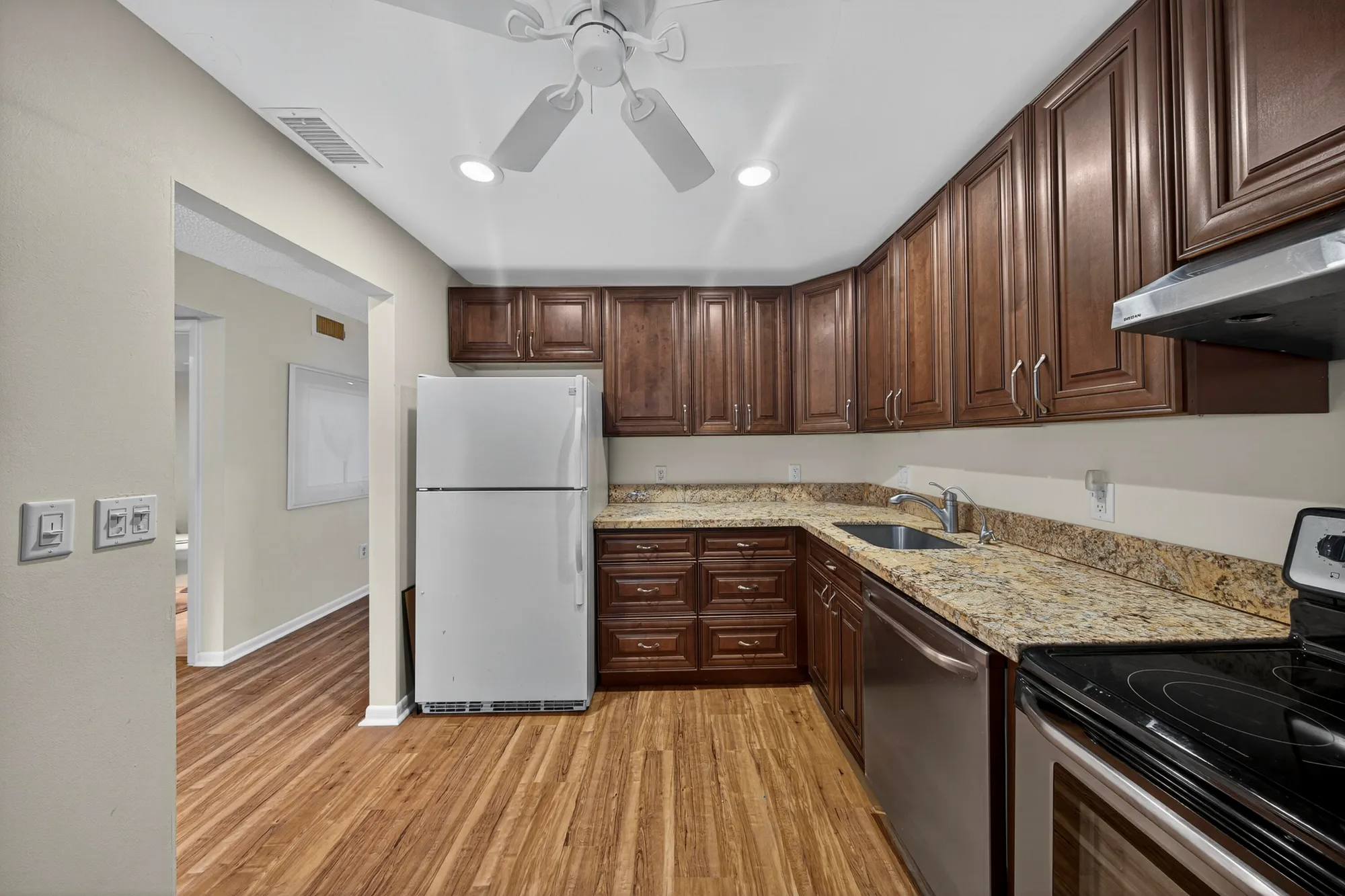 Property Slideshow image 5 of 37 | 9187 norte lago 5i, Boca Raton, FL, 33428