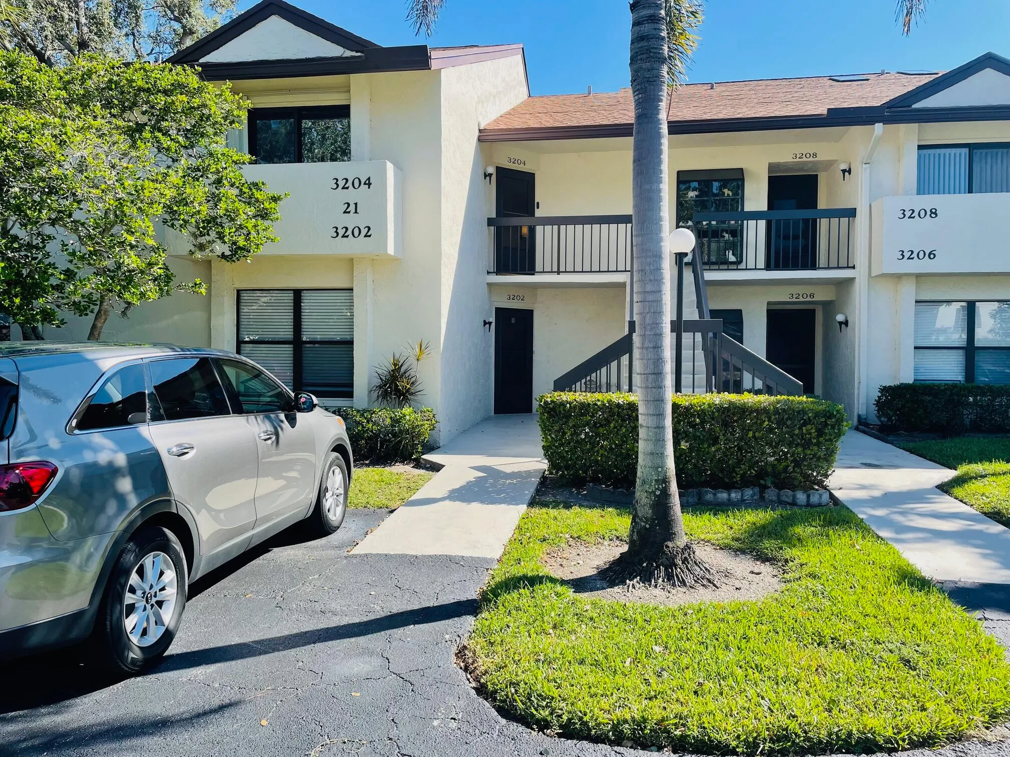 Property Slideshow image 1 of 32 | 3204 perimeter dr # 3204, Greenacres, FL, 33467