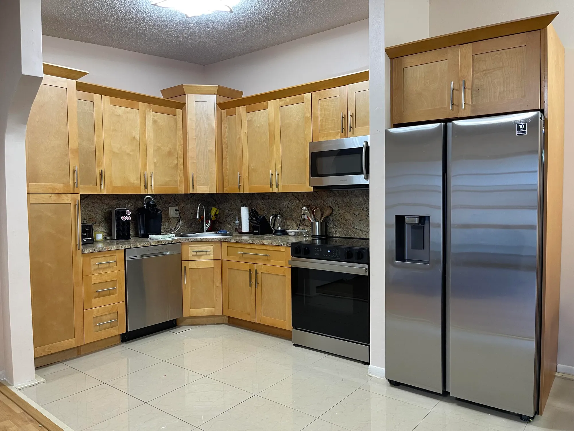 Property Slideshow image 1 of 27 | 9744 s belfort cir 202, Tamarac, FL, 33321