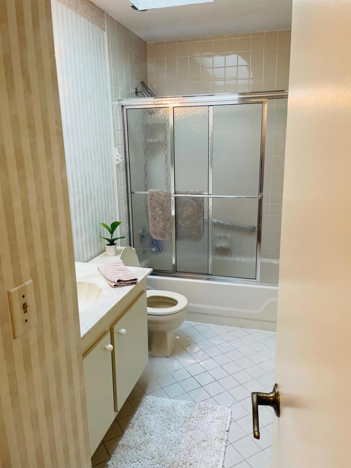 Property Slideshow image 23 of 32 | 3204 perimeter dr # 3204, Greenacres, FL, 33467