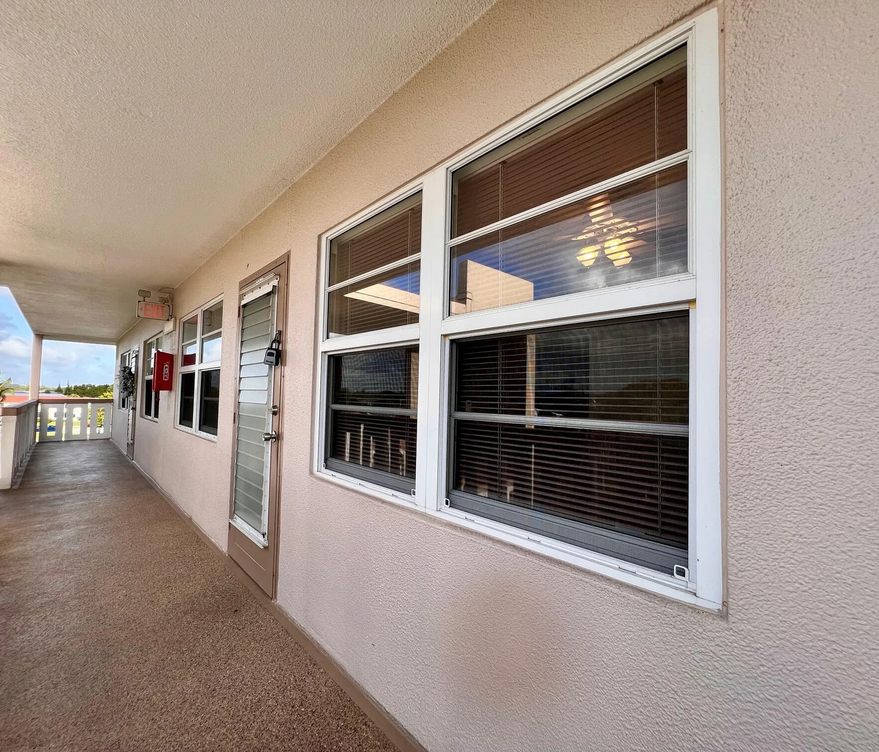 Property Slideshow image 14 of 21 | 461 wellington j, West Palm Beach, FL, 33417