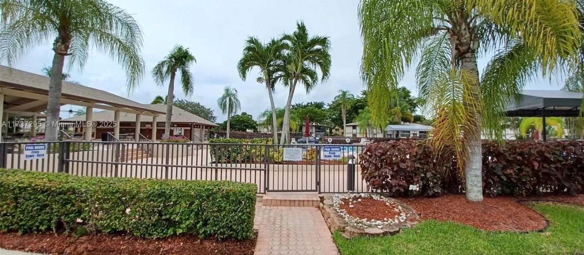 Property Slideshow image 26 of 27 | 9744 s belfort cir 202, Tamarac, FL, 33321
