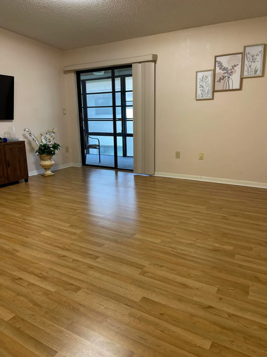 Property Slideshow image 4 of 27 | 9744 s belfort cir 202, Tamarac, FL, 33321