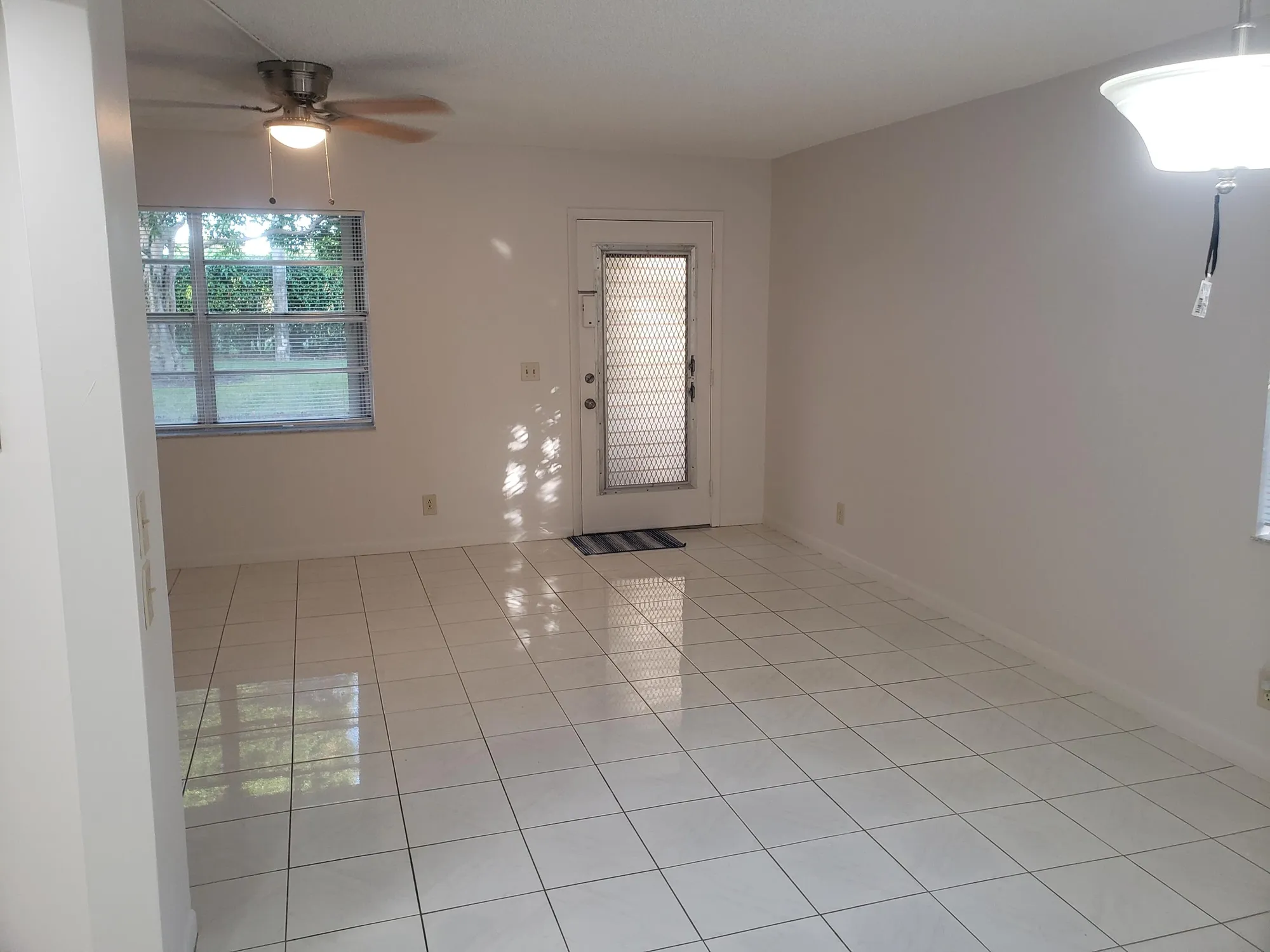 Property Slideshow image 4 of 19 | 688 burgundy o o, Delray Beach, FL, 33484