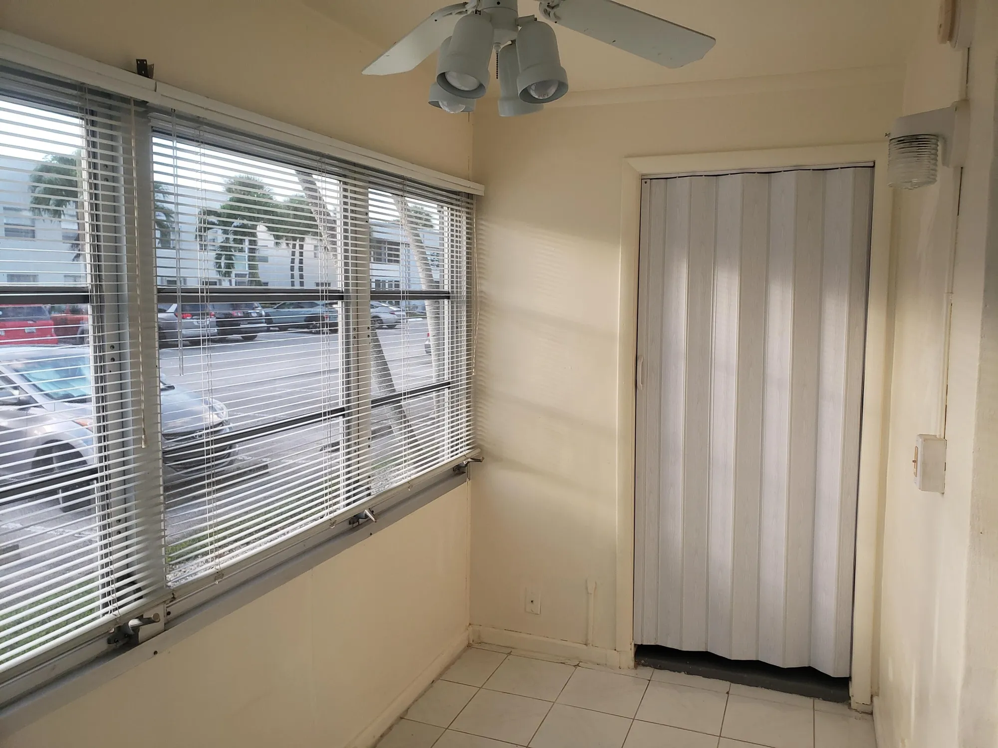 Property Slideshow image 13 of 19 | 688 burgundy o o, Delray Beach, FL, 33484