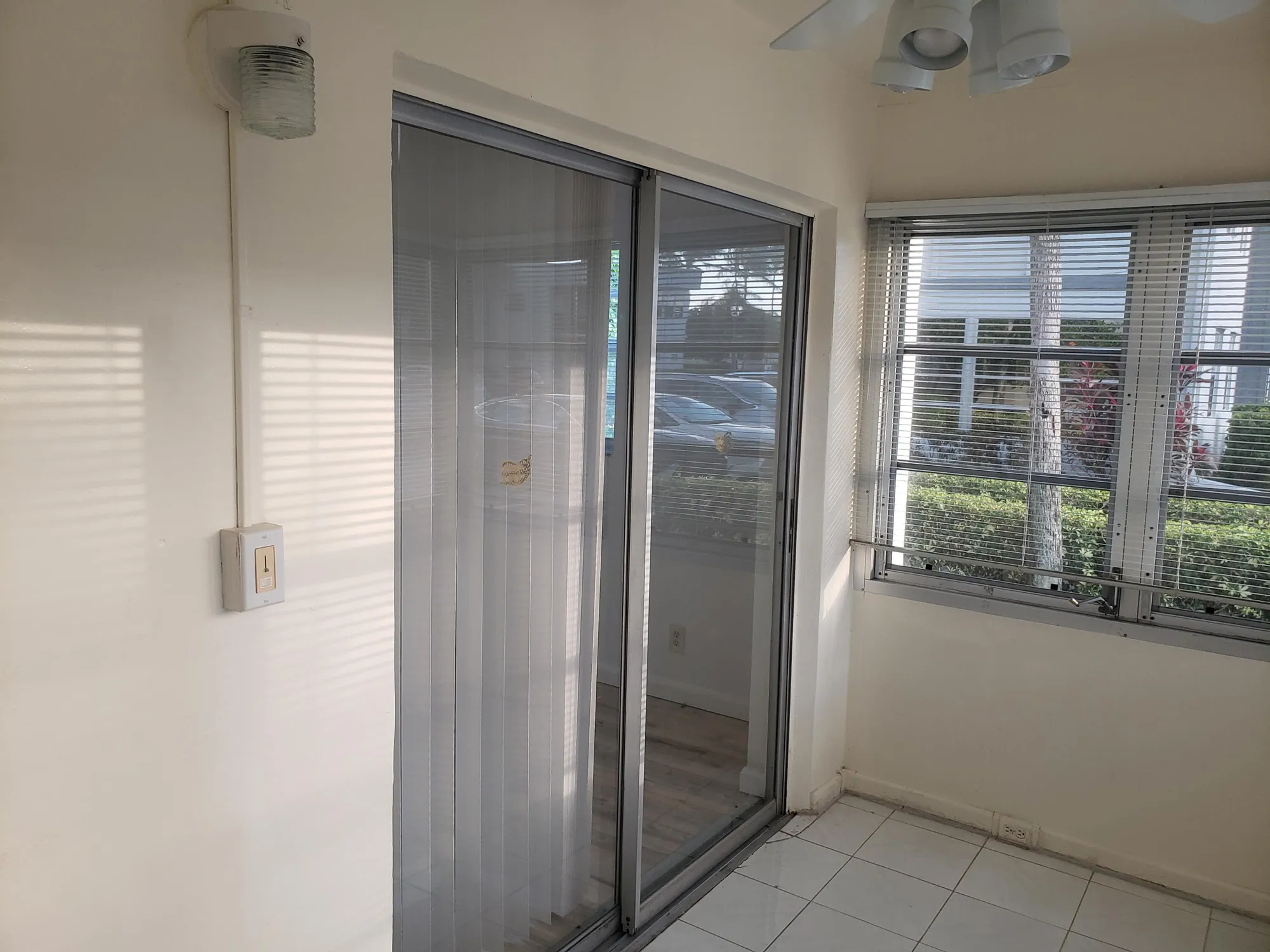 Property Slideshow image 14 of 19 | 688 burgundy o o, Delray Beach, FL, 33484