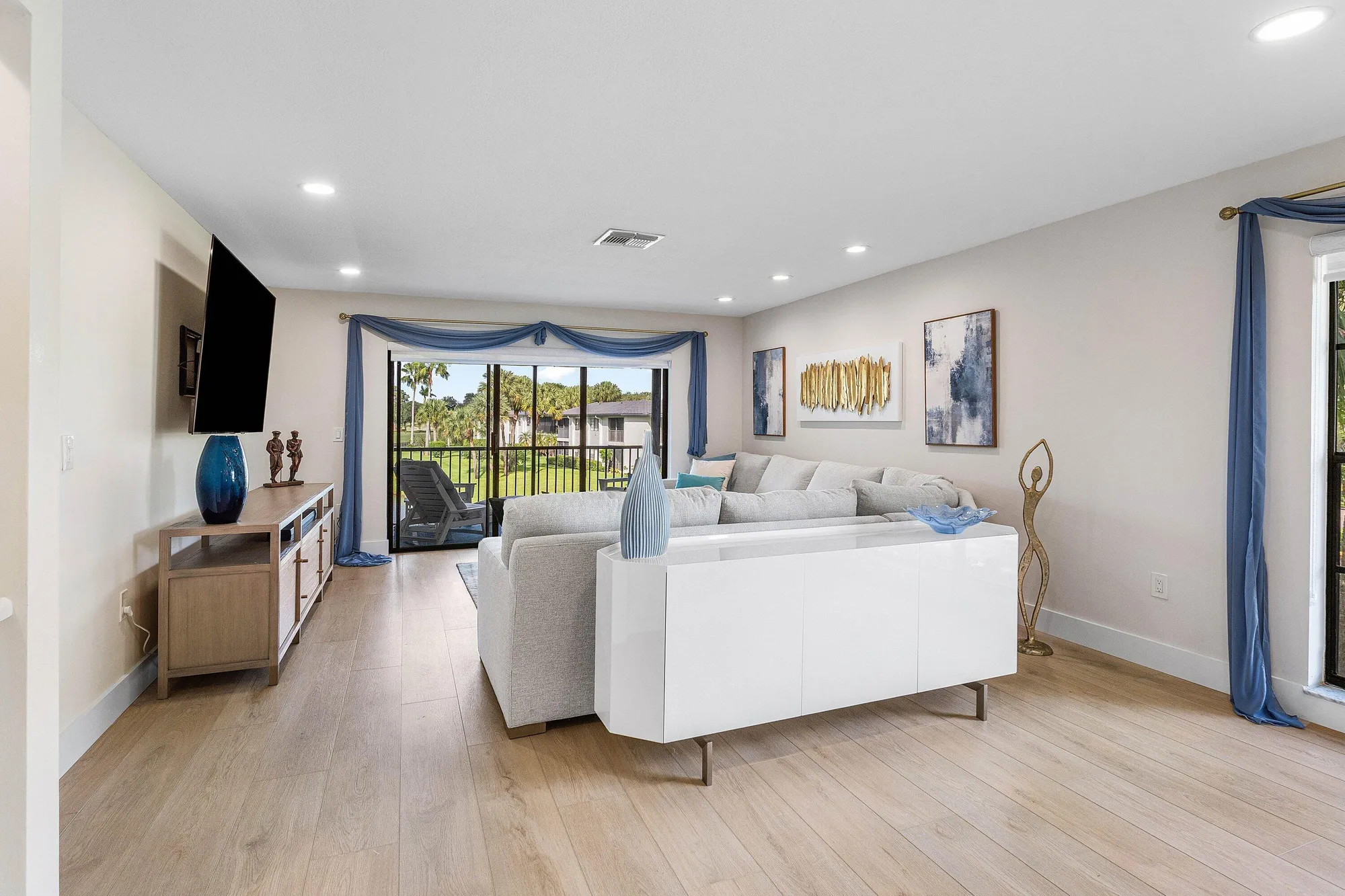 Property Slideshow image 6 of 53 | 35 southport ln h, Boynton Beach, FL, 33436