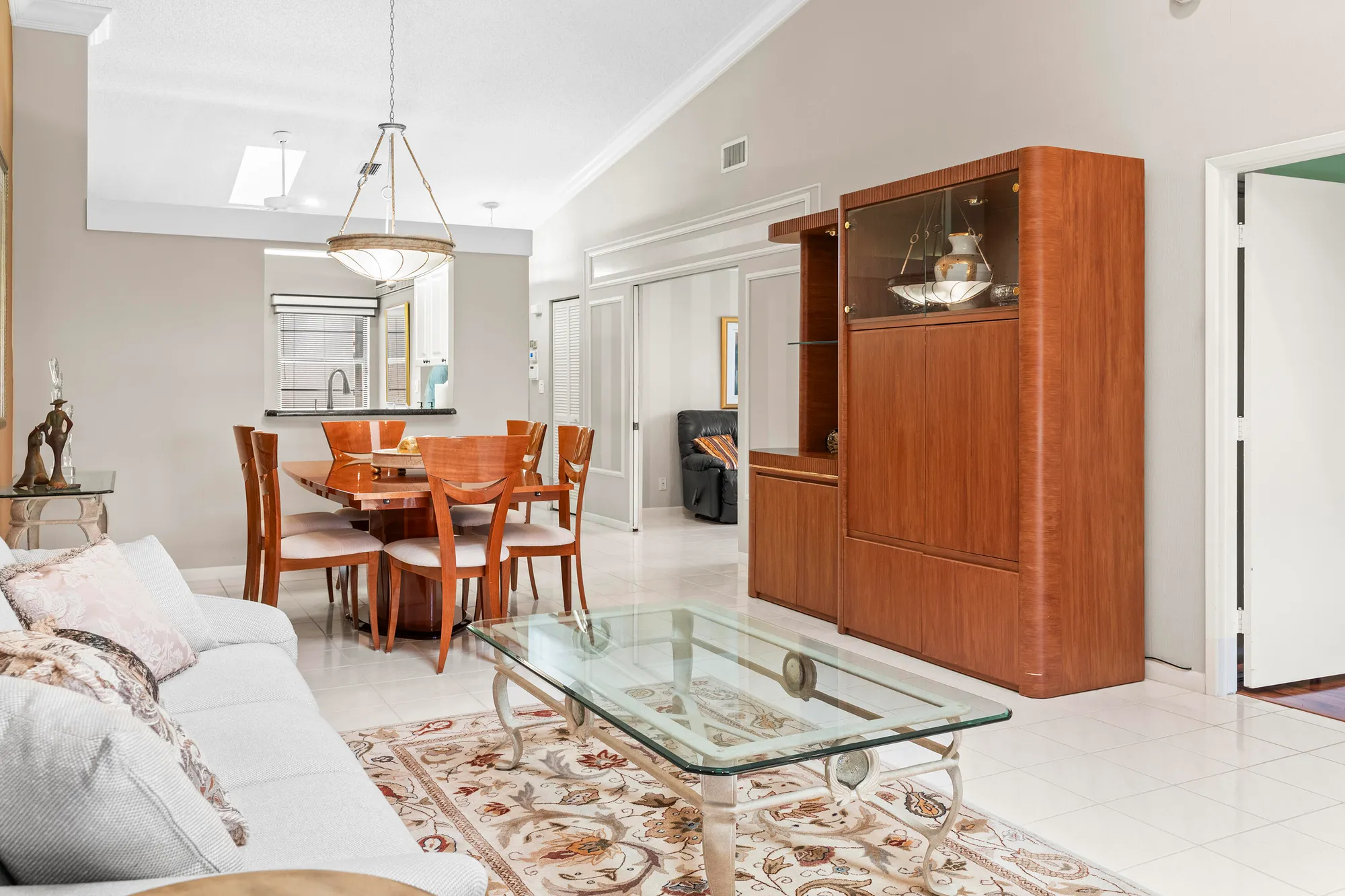 Property Slideshow image 13 of 63 | 6067 kings gate cir, Delray Beach, FL, 33484