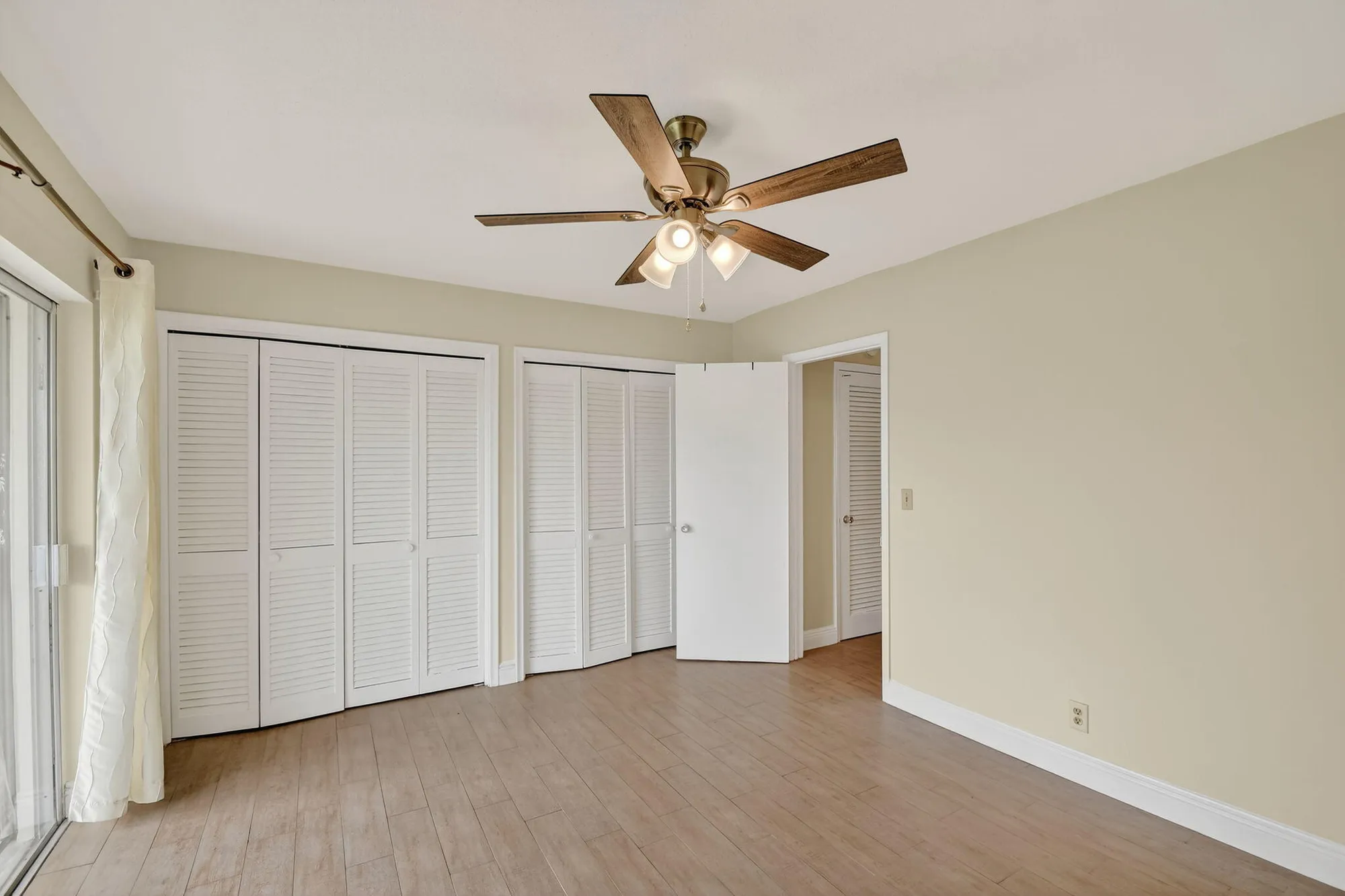 Property Slideshow image 14 of 41 | 560 horizons 210, Boynton Beach, FL, 33435