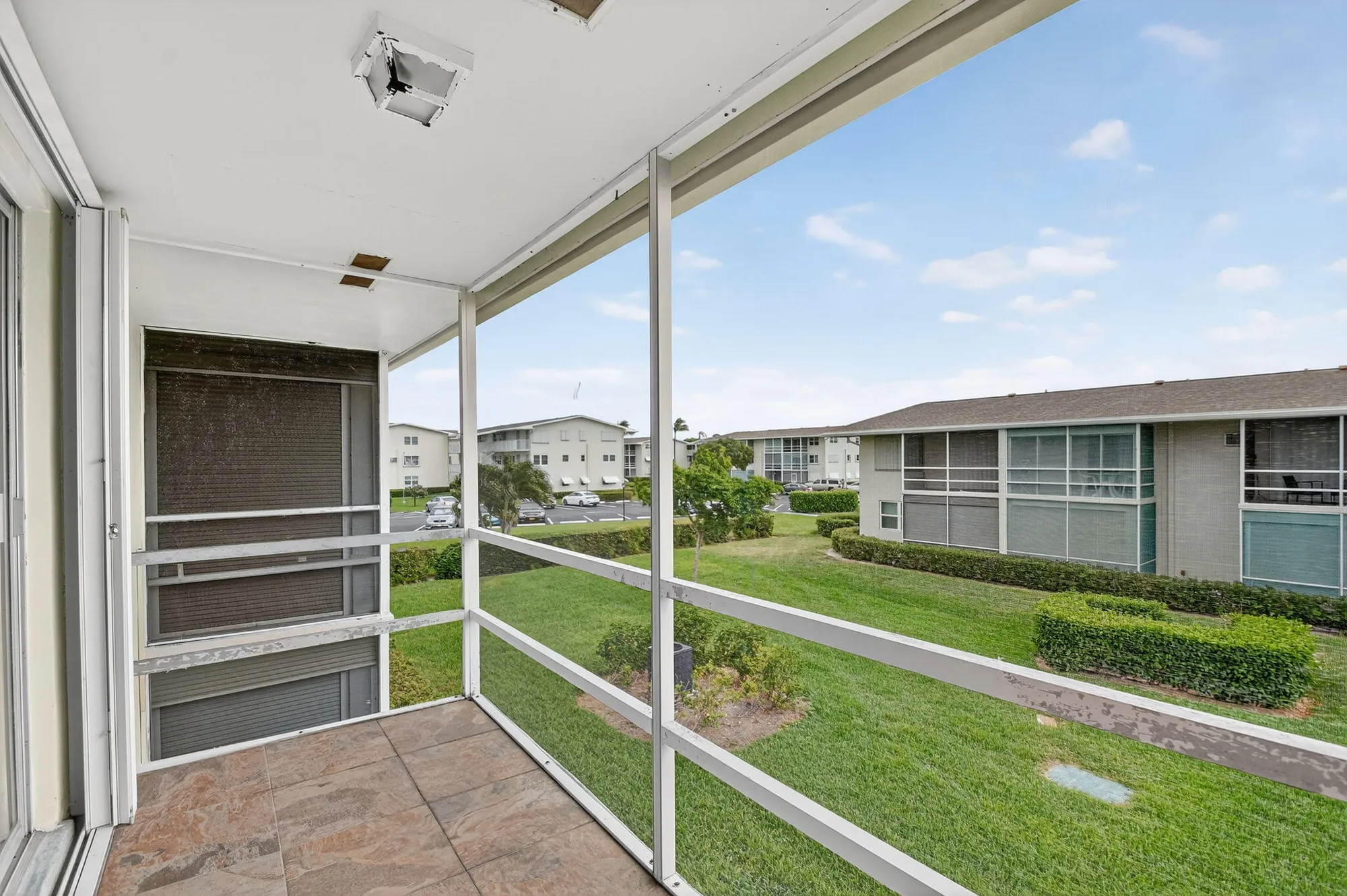 Property Slideshow image 18 of 41 | 560 horizons 210, Boynton Beach, FL, 33435