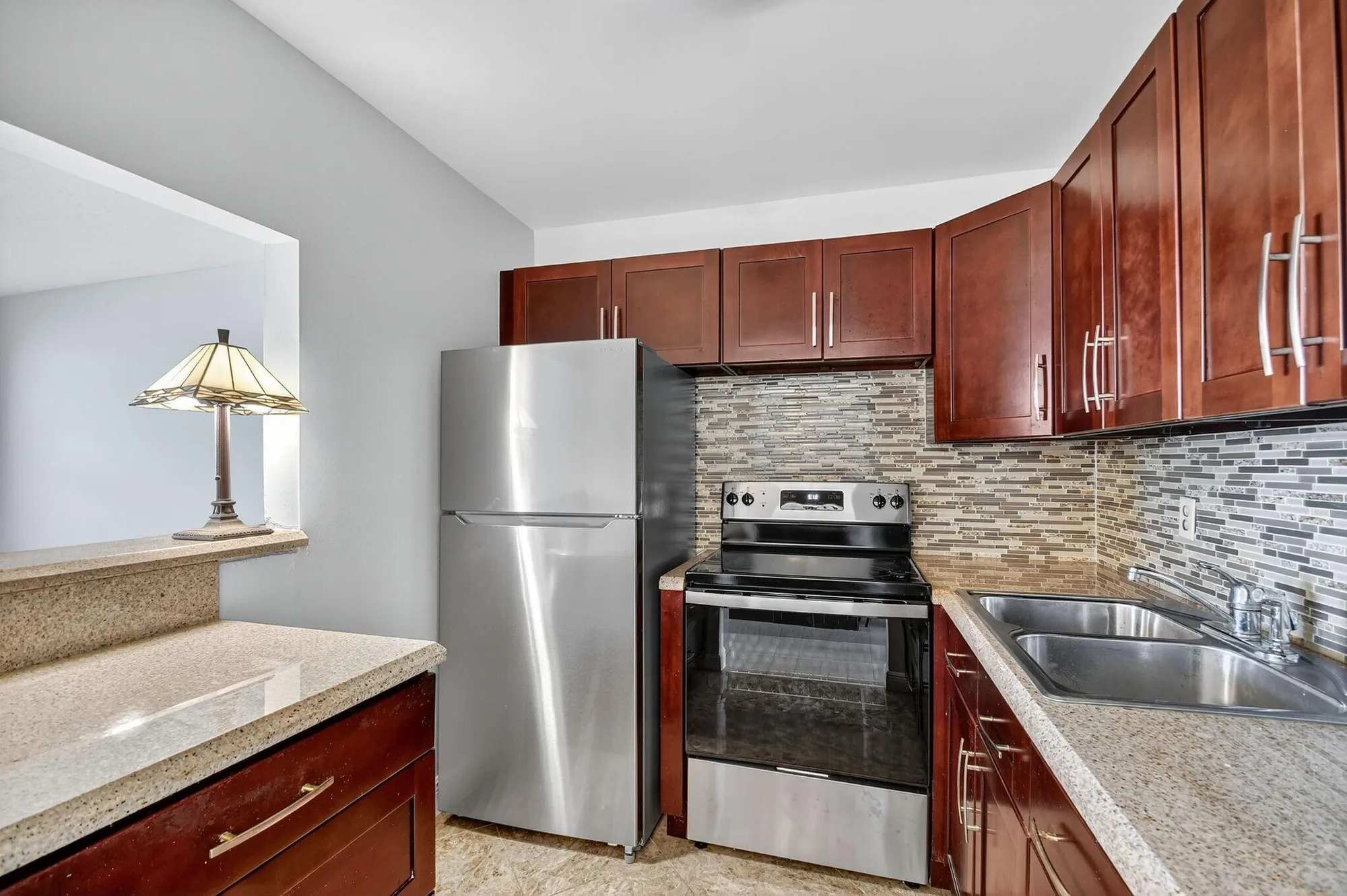 Property Slideshow image 4 of 41 | 560 horizons 210, Boynton Beach, FL, 33435