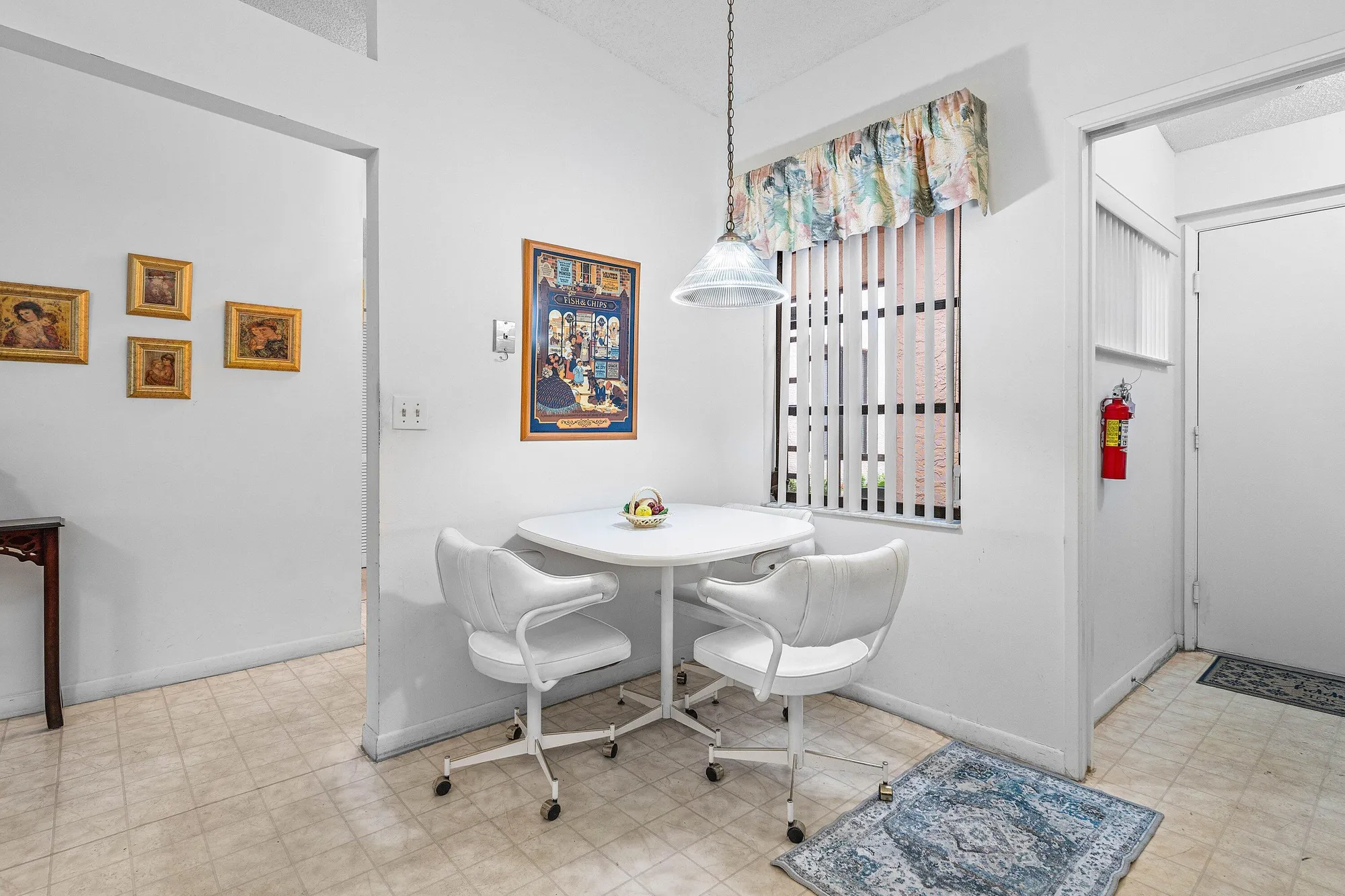 Property Slideshow image 4 of 40 | 8282 springlake dr f, Boca Raton, FL, 33496